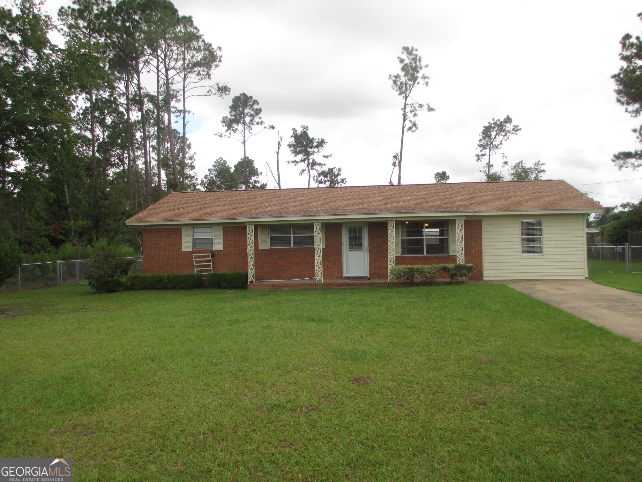 3 bedroom, 1.5 bathroom, 1,456 sq ft single family residence for sale at 94 S Miller Street, Hazlehurst, GA 31539