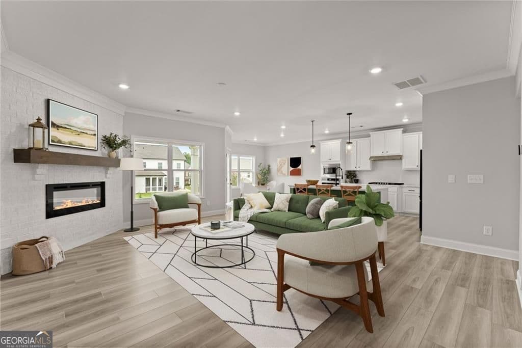 4 bedroom, 3 bathroom, 2,300 sq ft single family residence for sale at 7125 Birch View Court, Flowery Branch, GA 30542 — photo 5