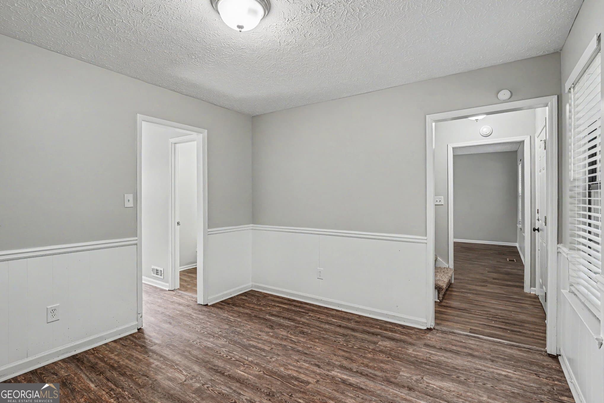4 bedroom, 2.5 bathroom, 1,731 sq ft single family residence for sale at 1304 Oakwood Road, Jonesboro, GA 30236 — photo 6