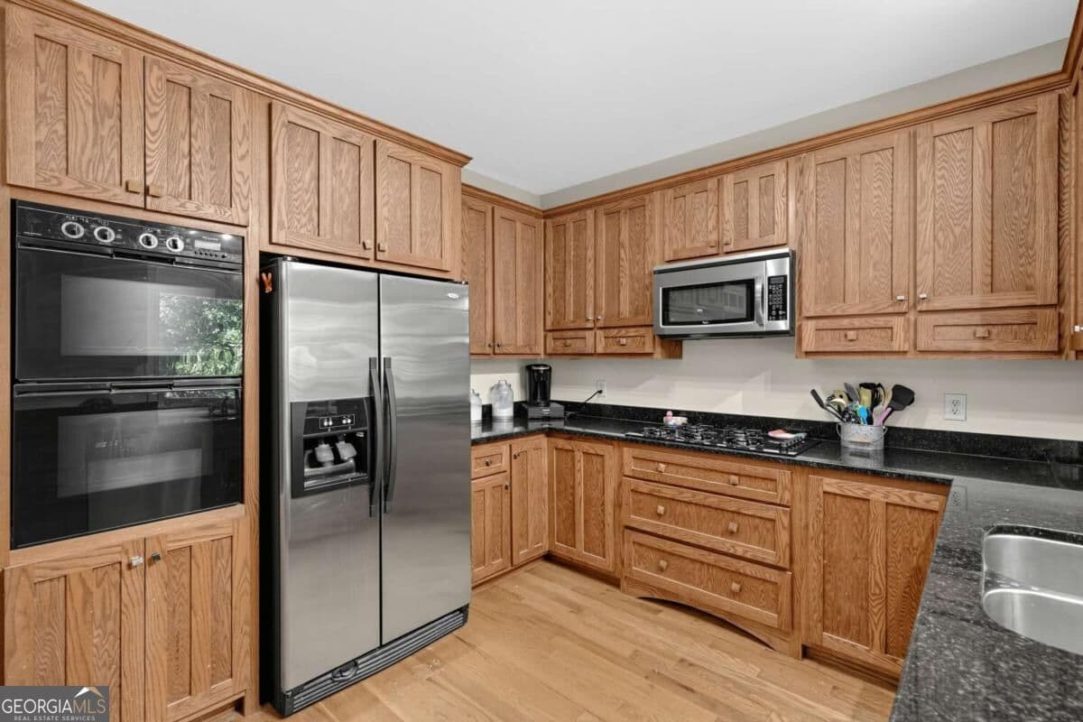 4 bedroom, 3 bathroom, 2,159 sq ft single family residence for sale at 542 Calloway Terrace, Rockmart, GA 30153 — photo 3