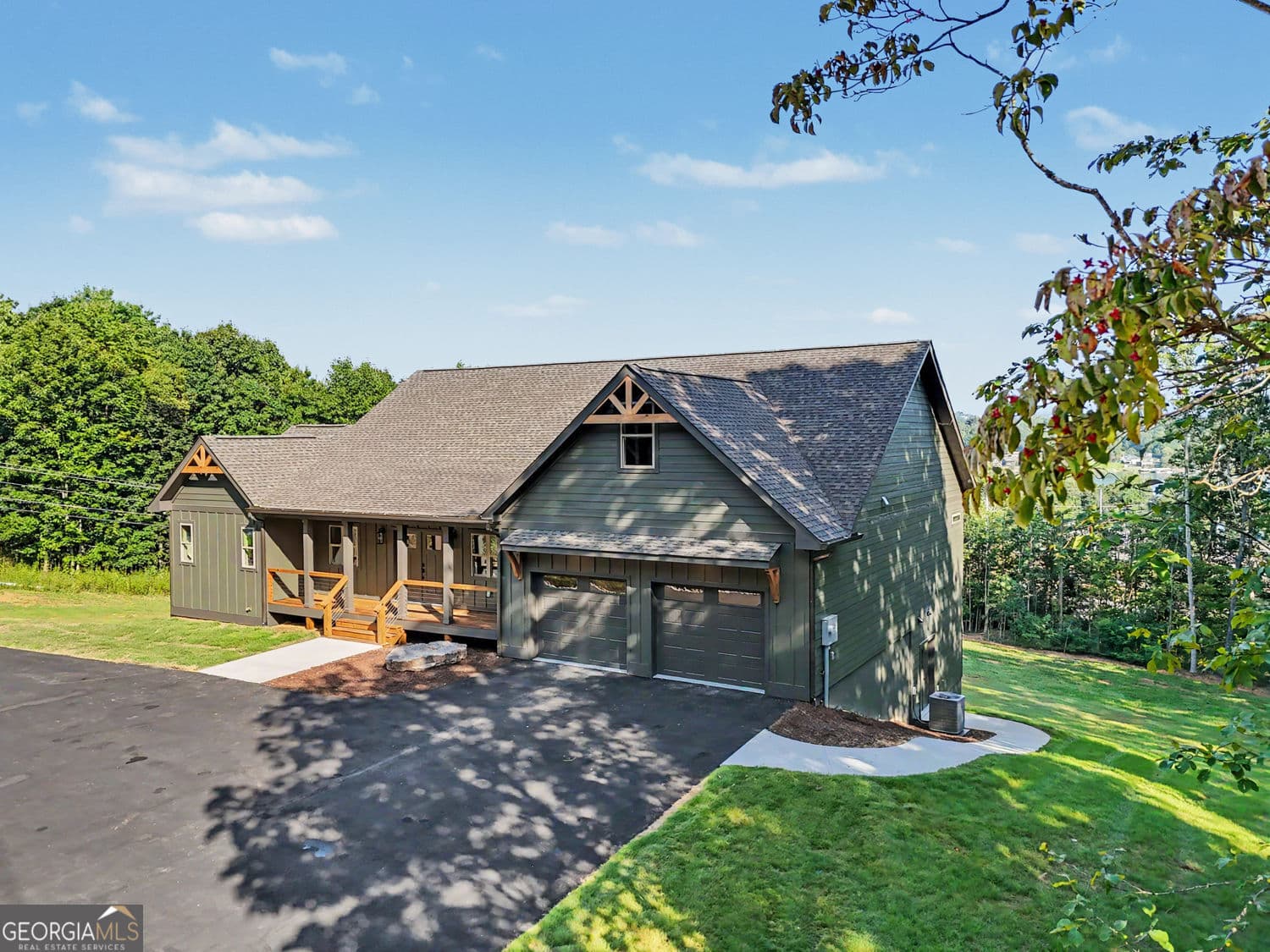 4 bedroom, 4 bathroom, 3,200 sq ft single family residence for sale at 1306 Ramey Mtn Road, Hiawassee, GA 30546 — photo 2