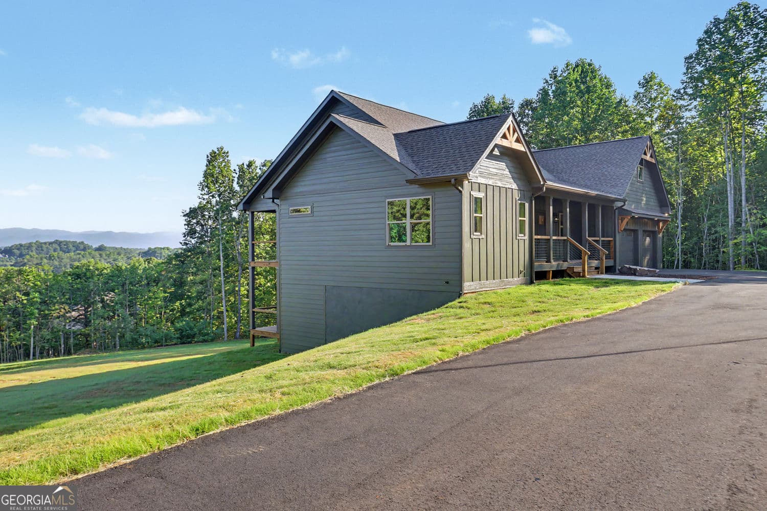 4 bedroom, 4 bathroom, 3,200 sq ft single family residence for sale at 1306 Ramey Mtn Road, Hiawassee, GA 30546 — photo 6