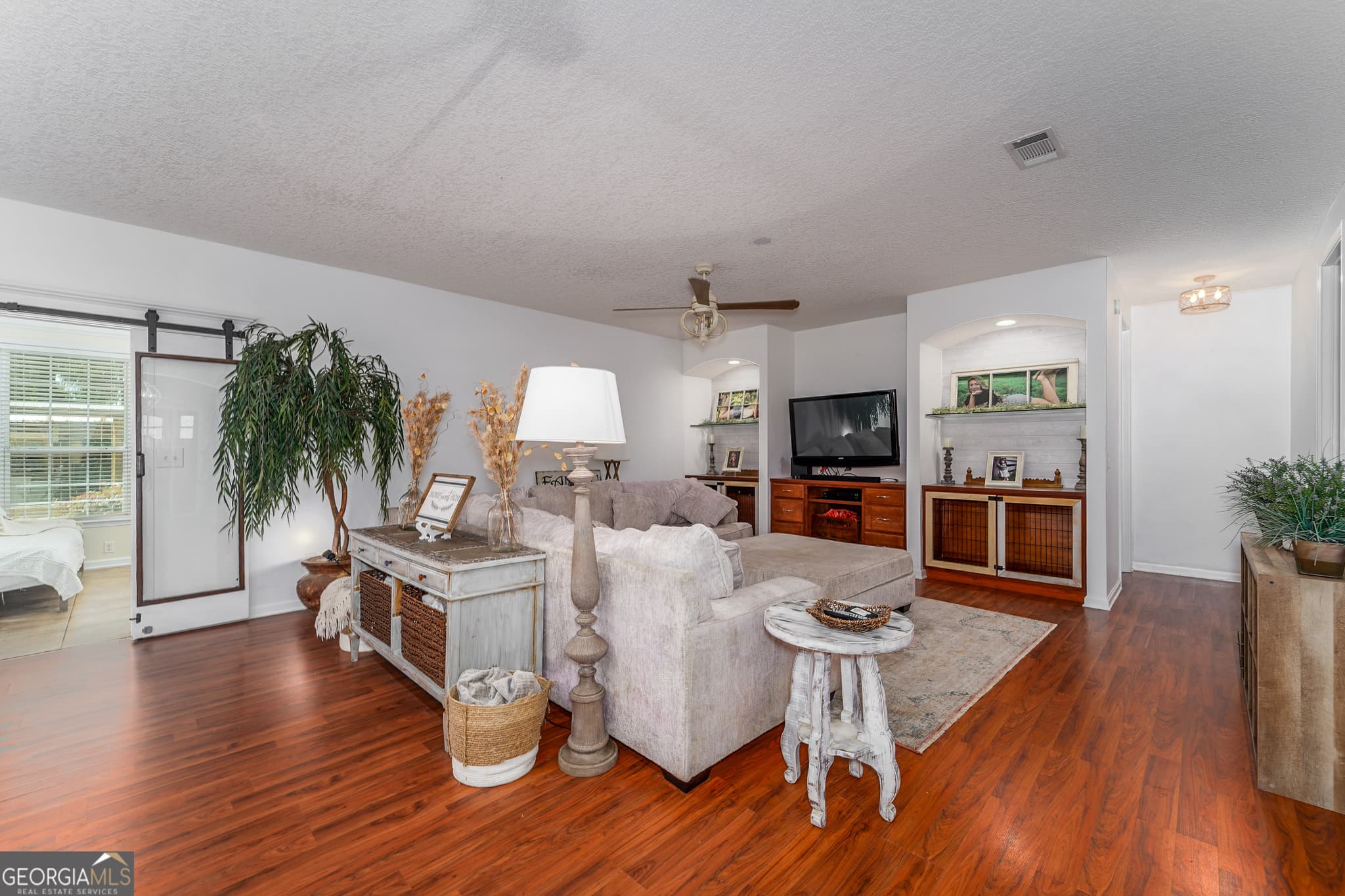 3 bedroom, 2 bathroom, 2,558 sq ft single family residence for sale at 5512 Newton Road, Blackshear, GA 31516 — photo 3