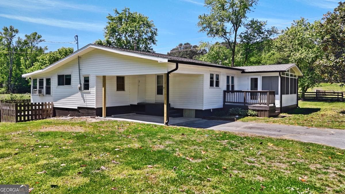 3 bedroom, 2 bathroom single family residence sold at 230 Mason Road, Calhoun, GA 30701
