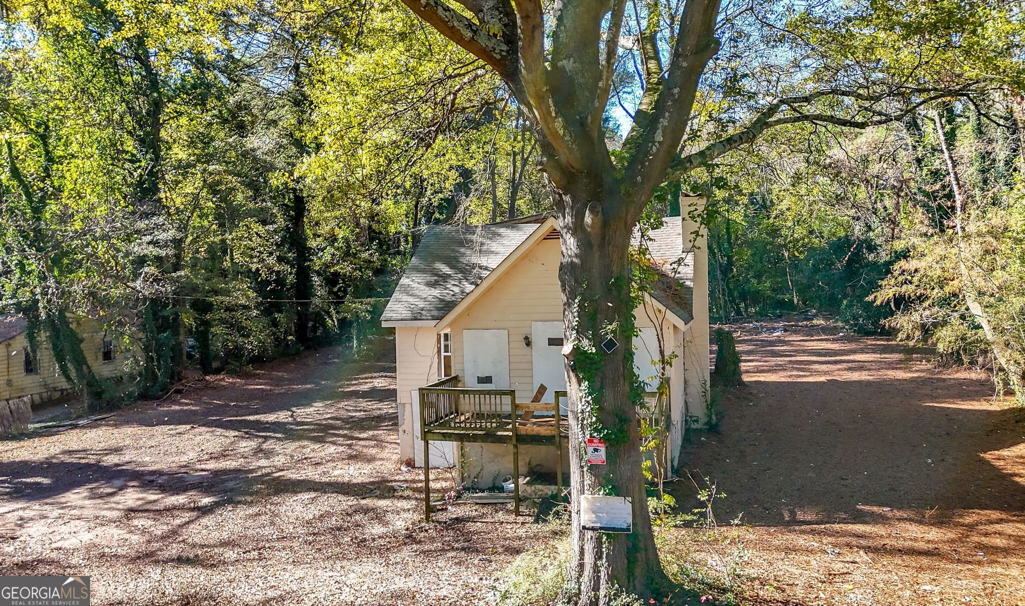 5 bedroom, 2 bathroom, 1,436 sq ft single family residence for sale at 2905 Waters Road, Atlanta, GA 30354 — photo 4