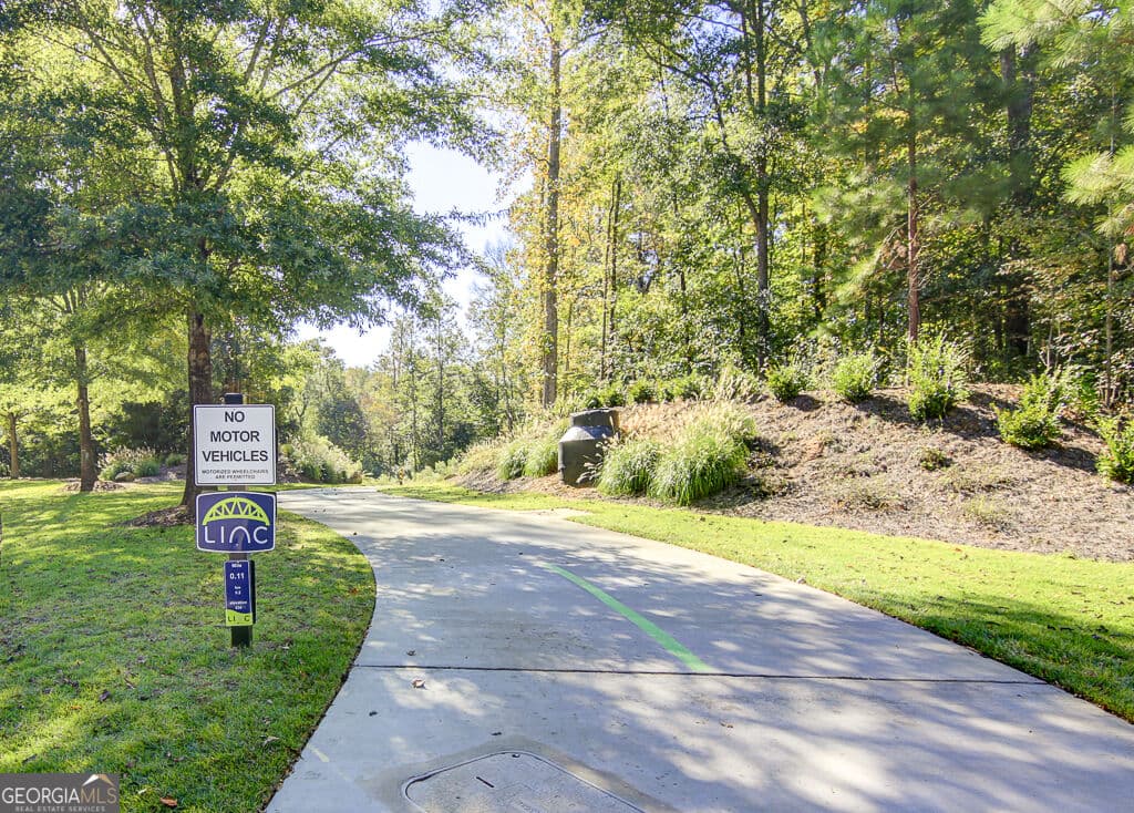 3 bedroom, 3.5 bathroom, 2,000 sq ft townhouse for rent at 14 Gold Drive, Newnan, GA 30265 for $2,250 a month — photo 6