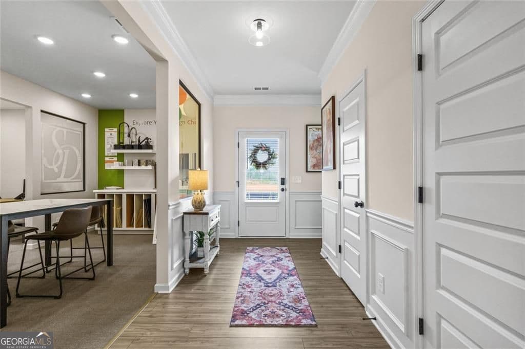 3 bedroom, 2.5 bathroom, 1,813 sq ft single family residence for sale at 207 Roy Drive, Calhoun, GA 30701 — photo 6