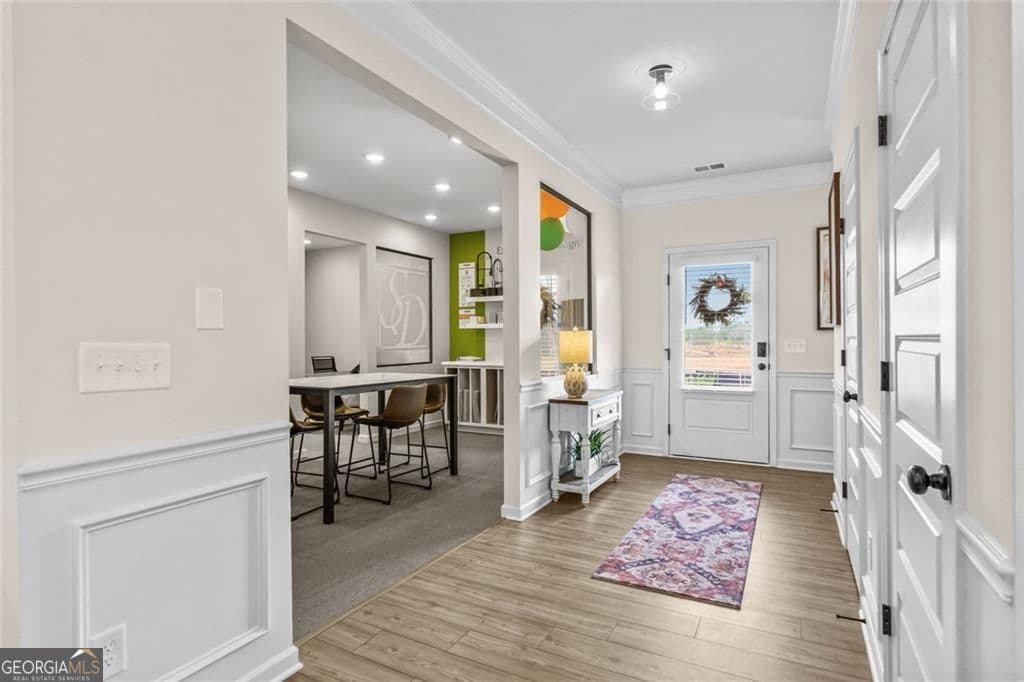 3 bedroom, 2.5 bathroom, 1,813 sq ft single family residence for sale at 207 Roy Drive, Calhoun, GA 30701 — photo 8