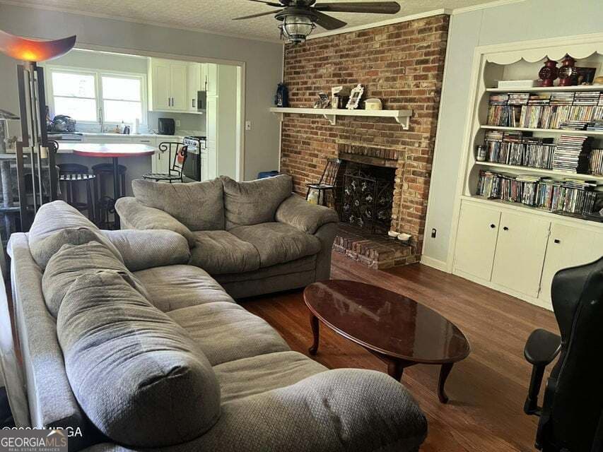 4 bedroom, 2.5 bathroom, 2,673 sq ft single family residence for sale at 4915 Wesleyan Drive, Macon, GA 31210 — photo 9