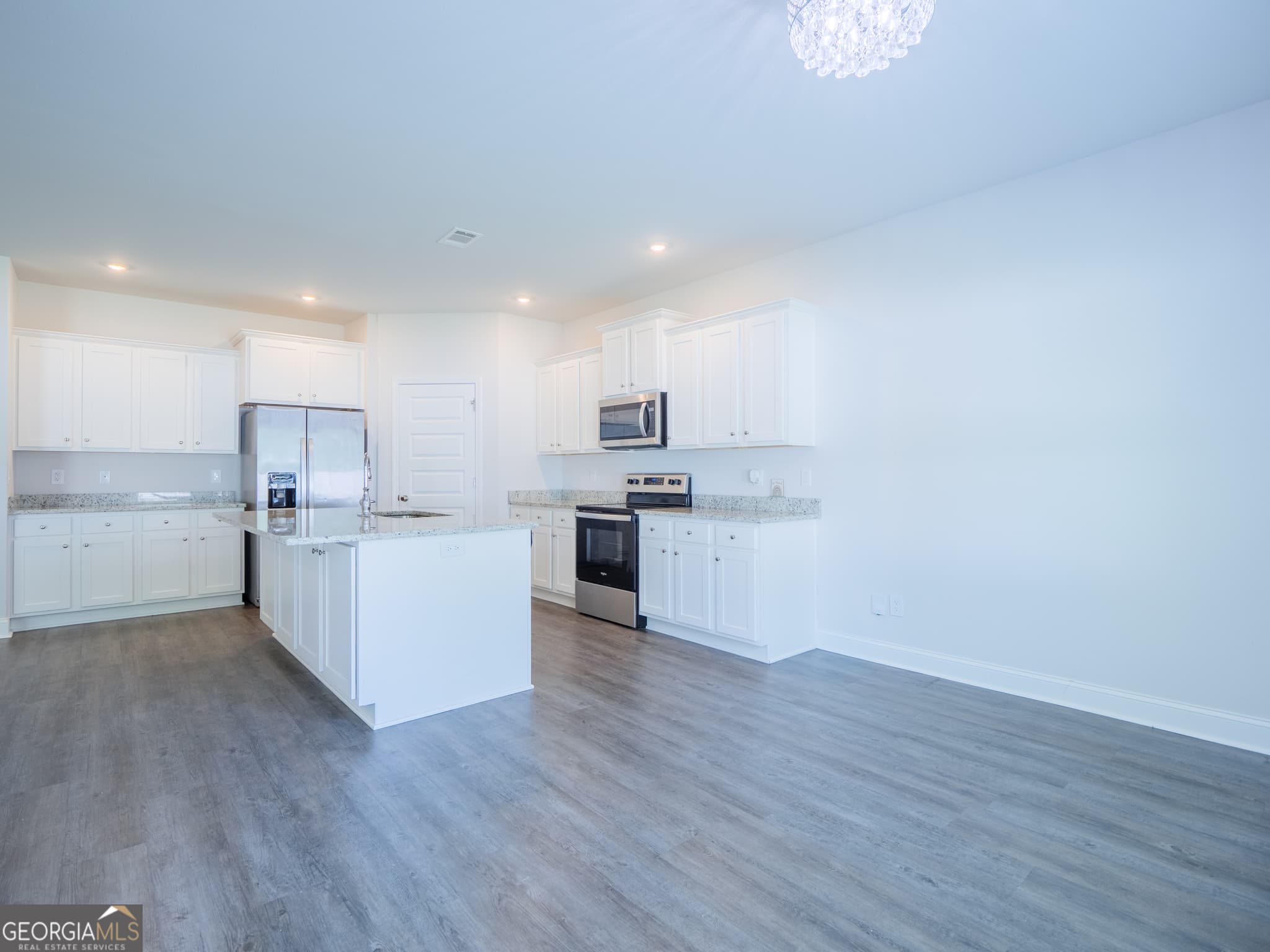 4 bedroom, 2.5 bathroom, 2,306 sq ft single family residence under contract at 5154 Grand Oak Circle, Lake Park, GA 31636 — photo 10