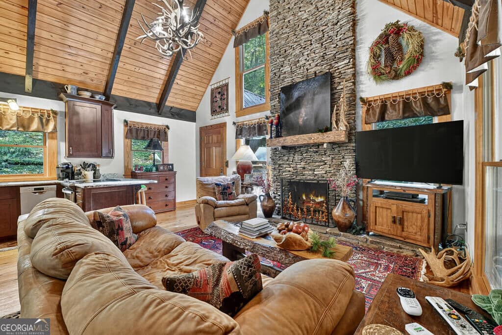 2 bedroom, 1 bathroom, 850 sq ft cabin,single family residence for sale at 931 Foster Branch Road, Epworth, GA 30541 — photo 5