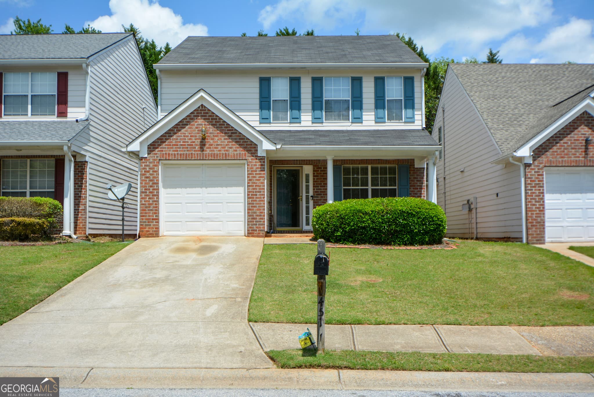 3 bedroom, 3 bathroom, 1,556 sq ft single family residence for sale at 4511 Ravenwood Place # 70, Union City, GA 30291 — photo 3