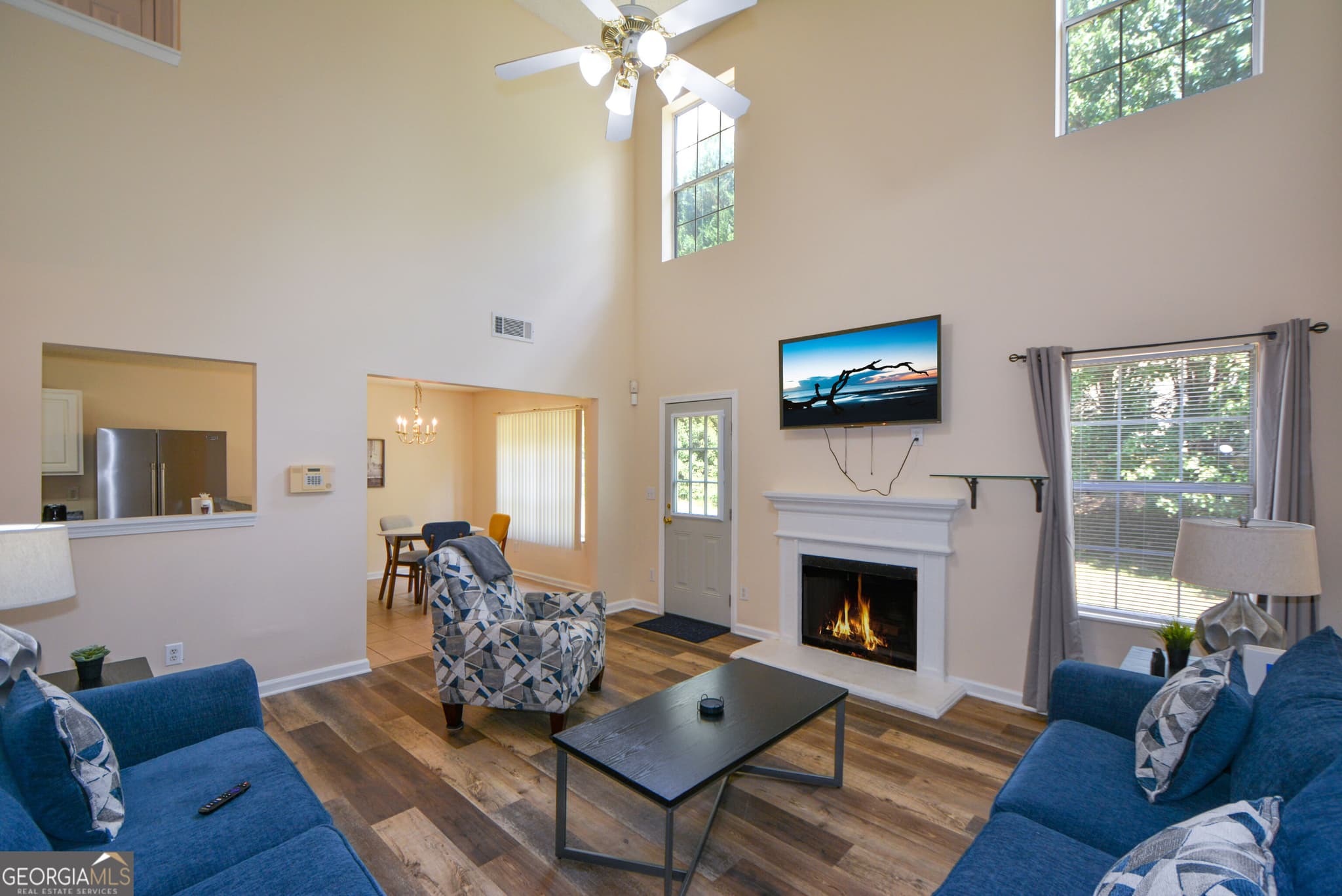 3 bedroom, 3 bathroom, 1,556 sq ft single family residence for sale at 4511 Ravenwood Place # 70, Union City, GA 30291 — photo 4