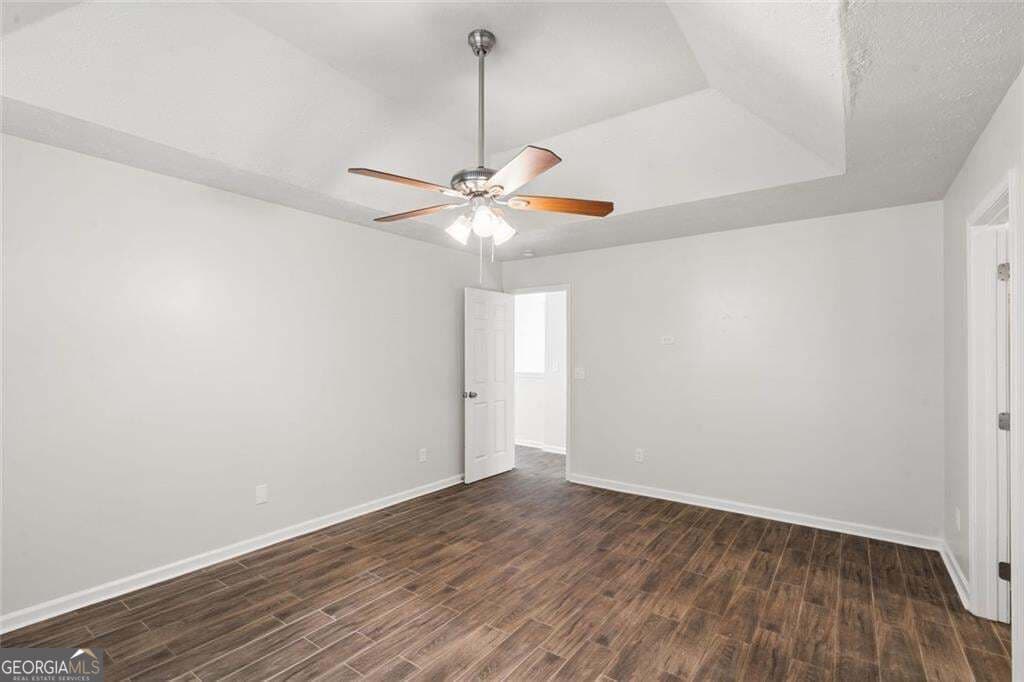 5 bedroom, 3 bathroom, 2,787 sq ft single family residence for sale at 4879 Lake Park Lane, Acworth, GA 30101 — photo 9