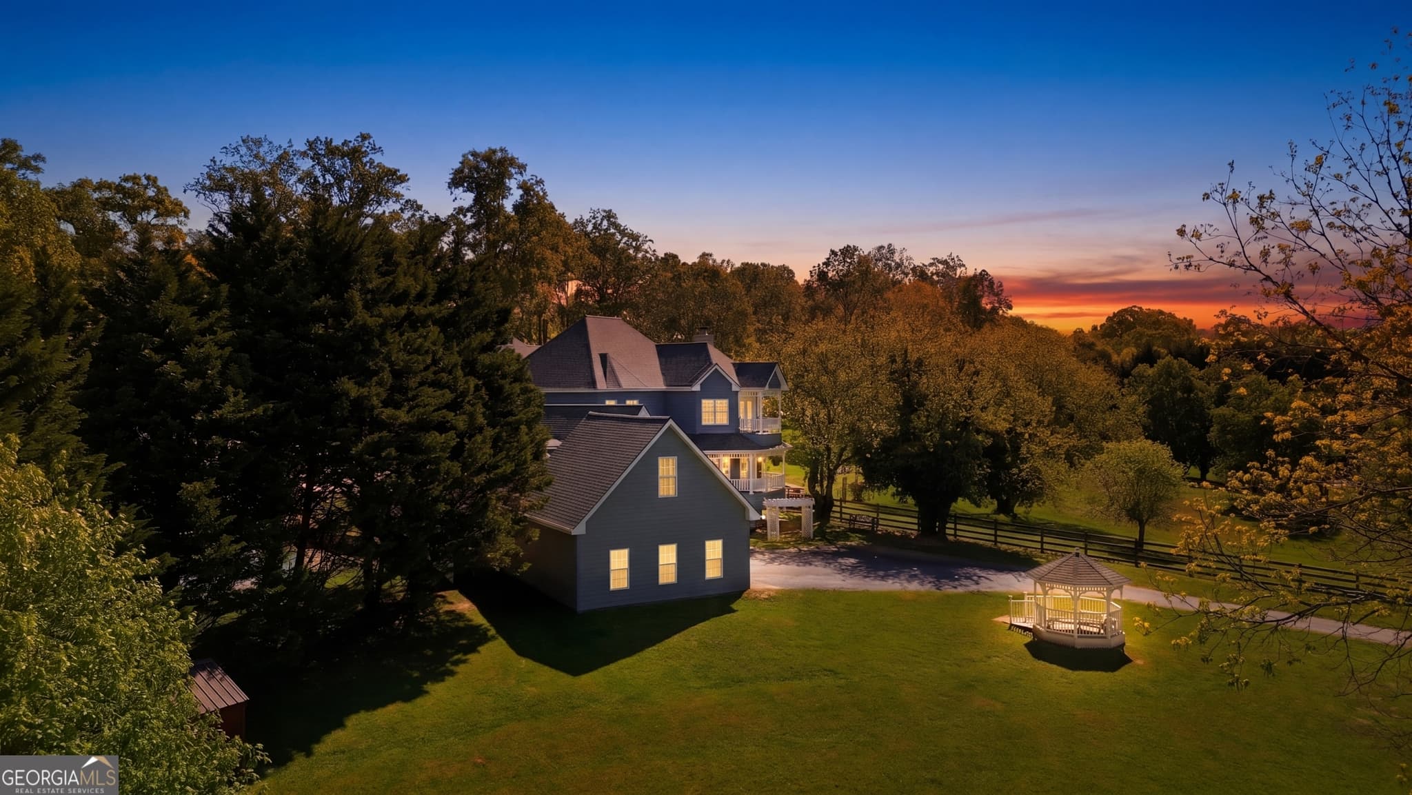 3 bedroom, 3.5 bathroom, 3,861 sq ft single family residence for sale at 1910 Hancock Road, Demorest, GA 30535 — photo 3