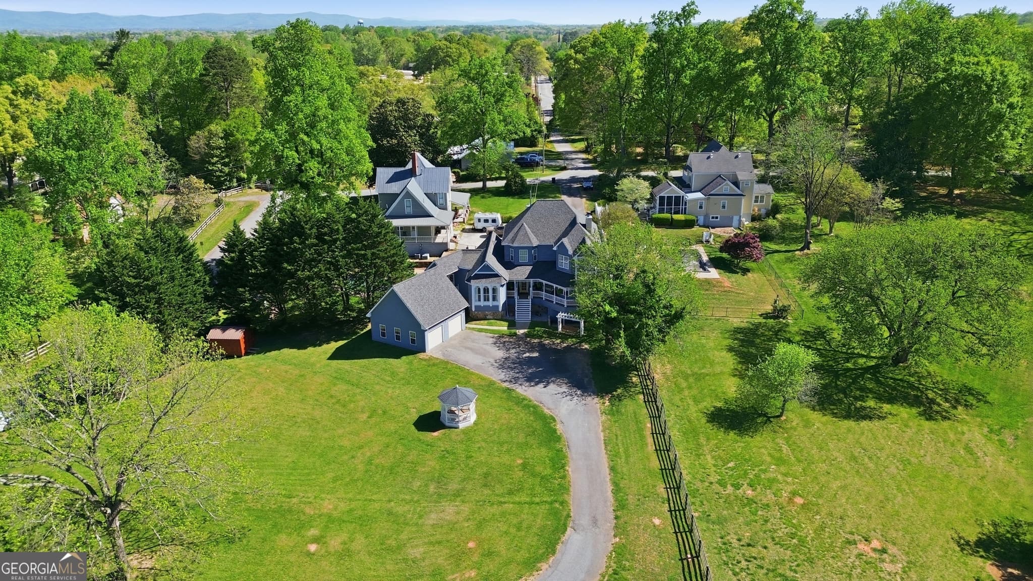 3 bedroom, 3.5 bathroom, 3,861 sq ft single family residence for sale at 1910 Hancock Road, Demorest, GA 30535 — photo 5