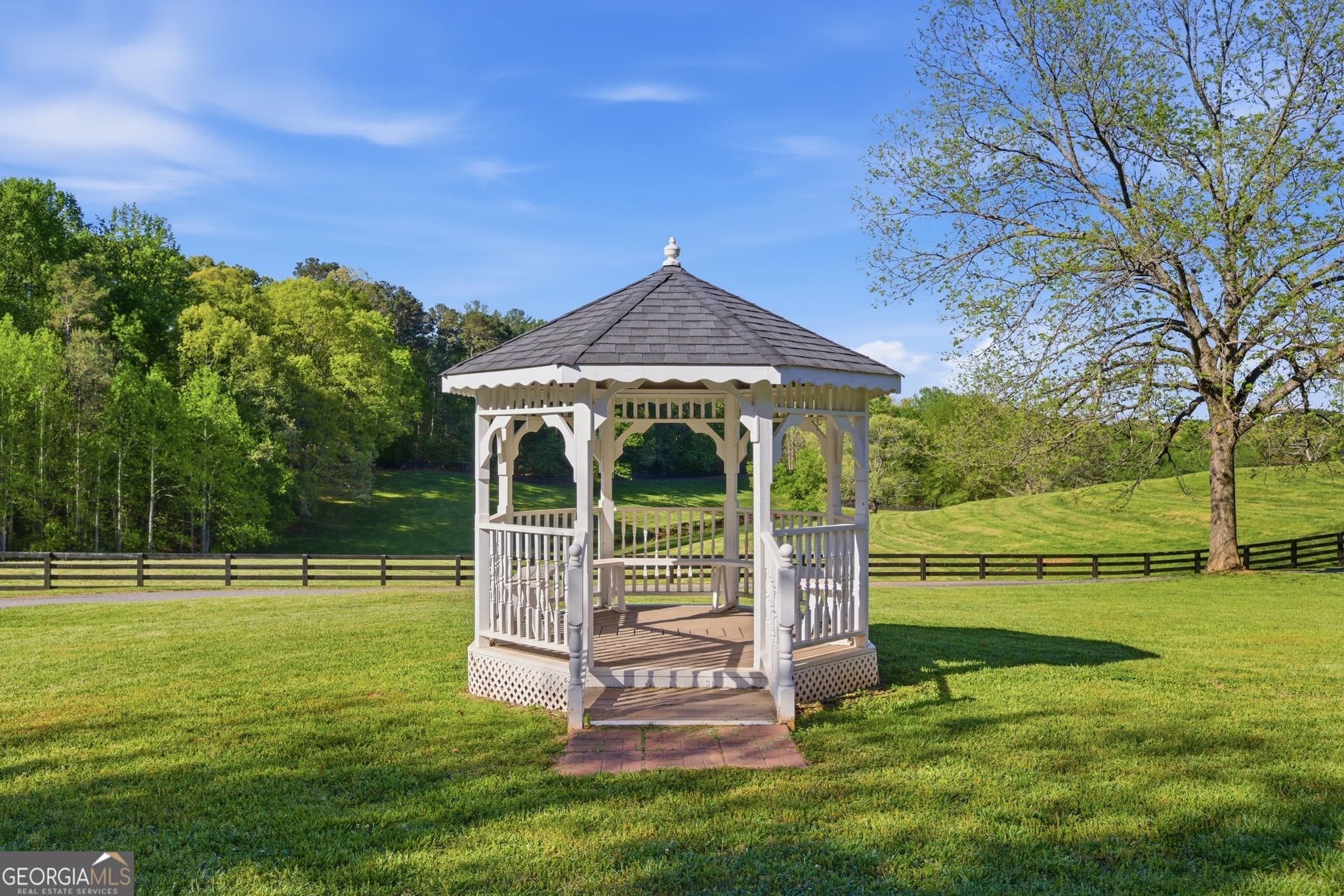 3 bedroom, 3.5 bathroom, 3,861 sq ft single family residence for sale at 1910 Hancock Road, Demorest, GA 30535 — photo 10