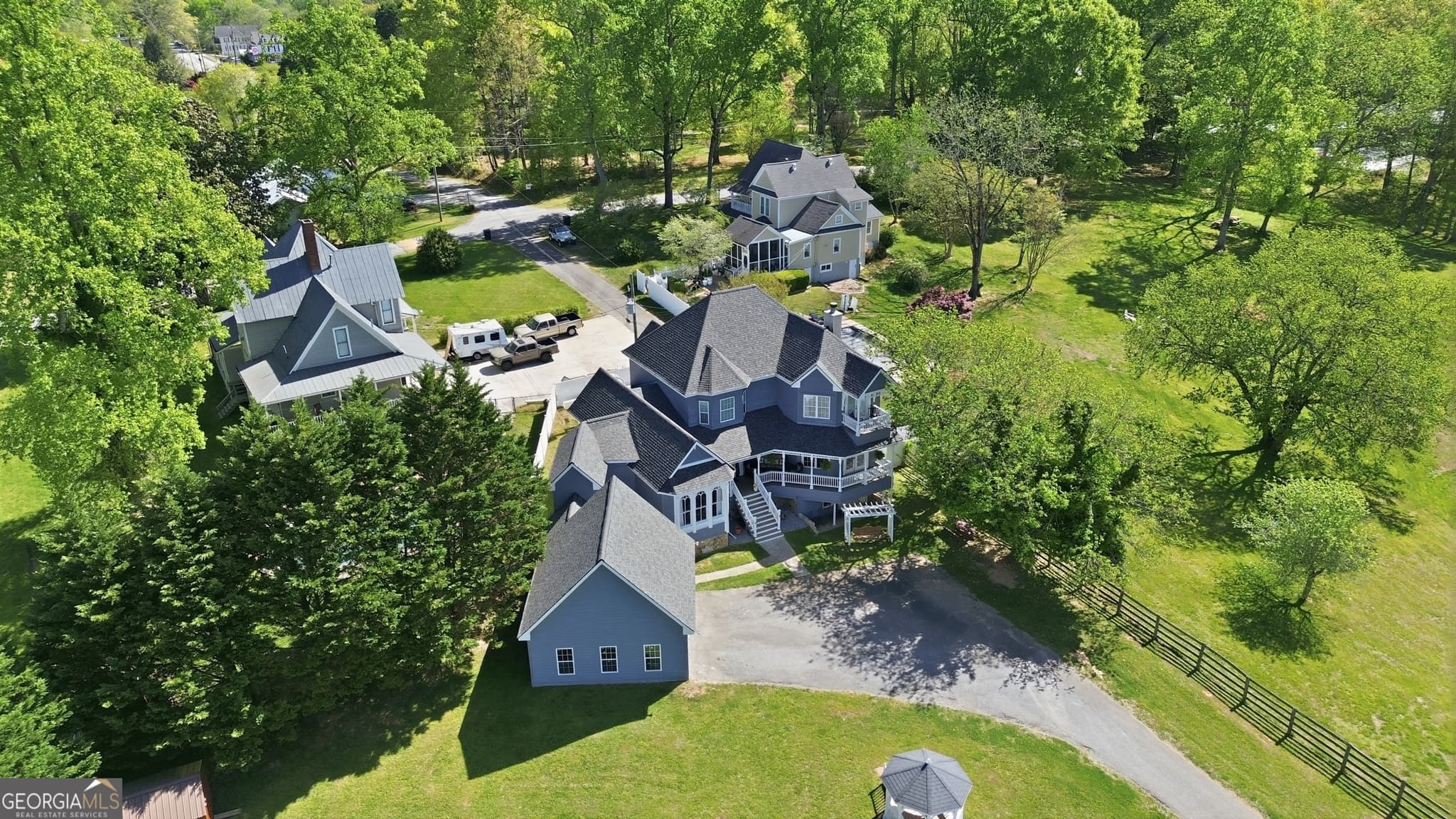 3 bedroom, 3.5 bathroom, 3,861 sq ft single family residence for sale at 1910 Hancock Road, Demorest, GA 30535 — photo 4