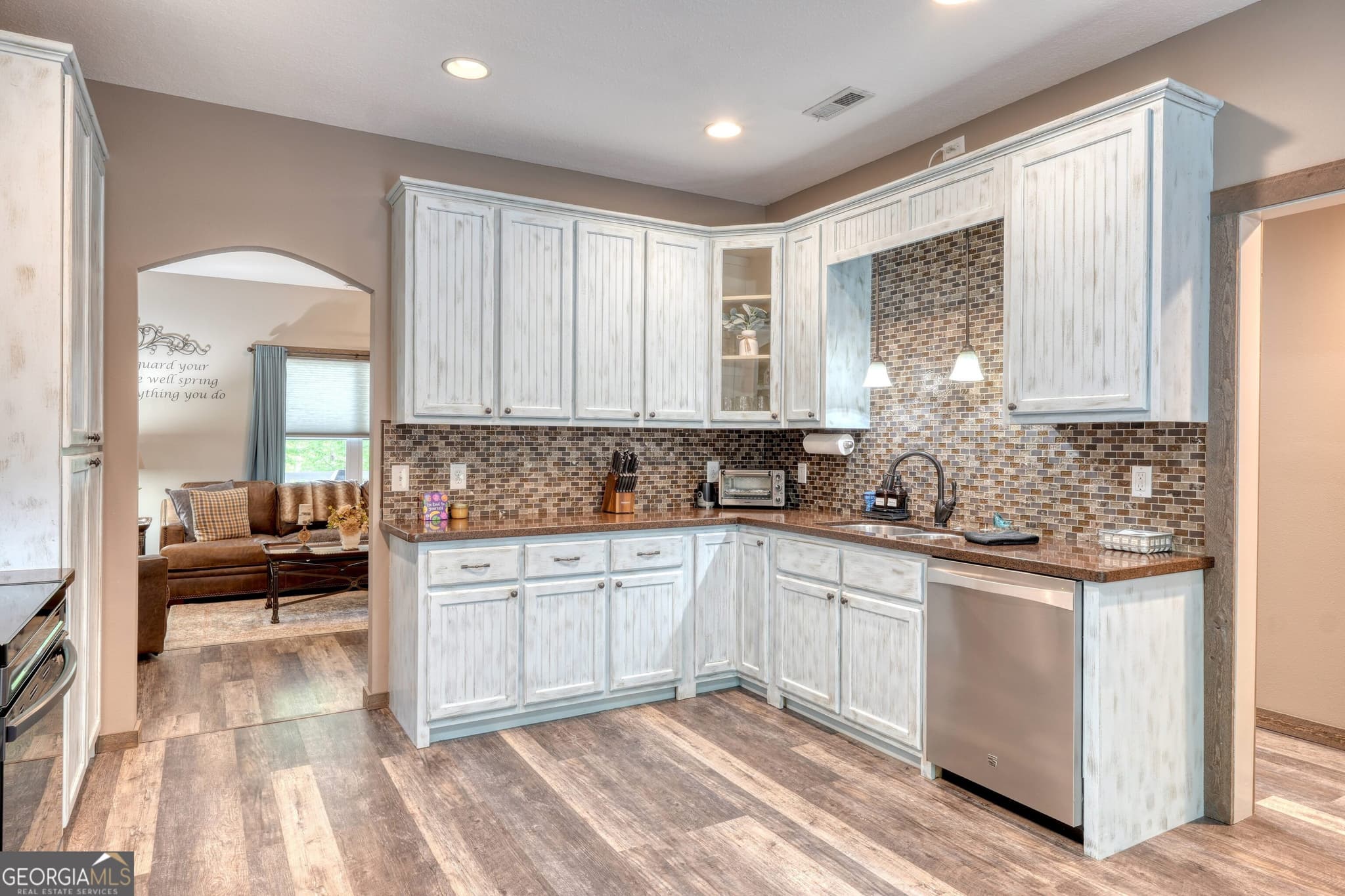 2 bedroom, 3 bathroom, 1,566 sq ft single family residence under contract at 78 Bells Hollow, Blairsville, GA 30512 — photo 6