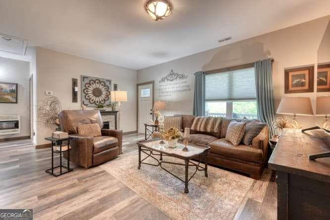 2 bedroom, 3 bathroom, 1,566 sq ft single family residence under contract at 78 Bells Hollow, Blairsville, GA 30512 — photo 3