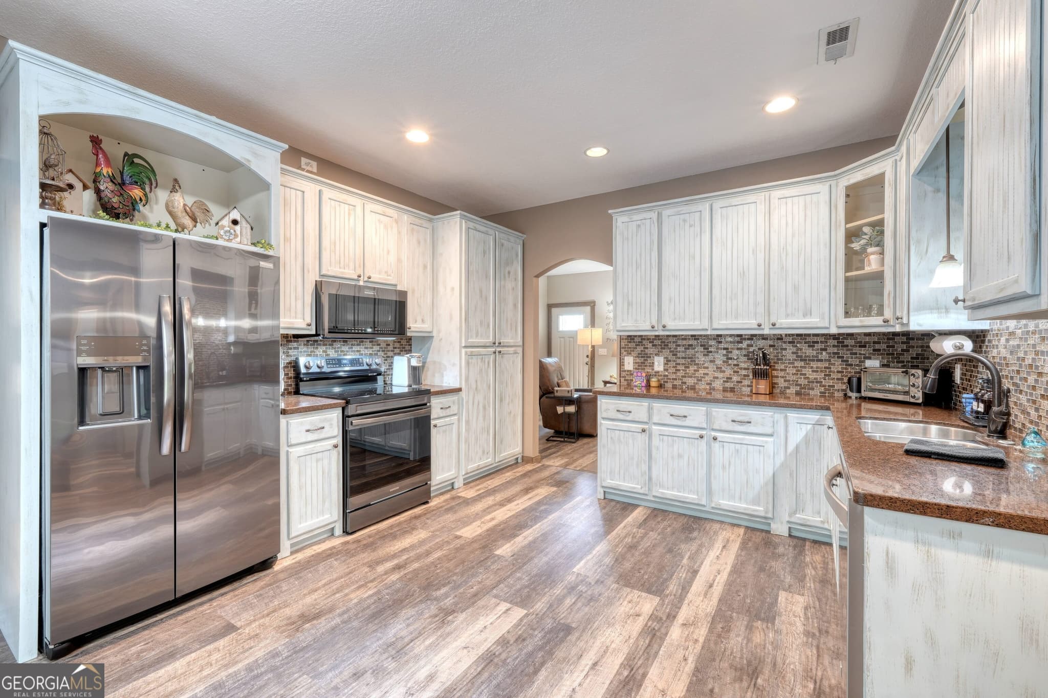 2 bedroom, 3 bathroom, 1,566 sq ft single family residence under contract at 78 Bells Hollow, Blairsville, GA 30512 — photo 5