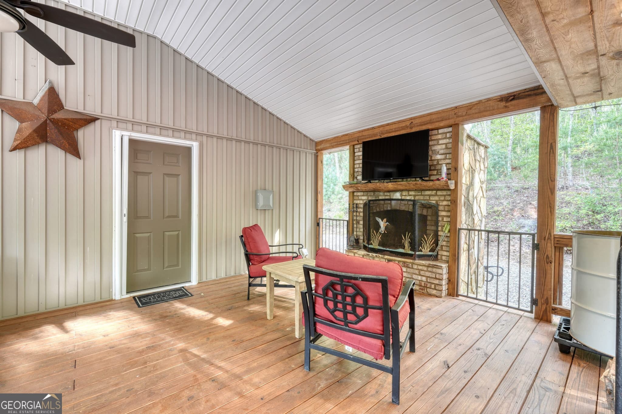 2 bedroom, 3 bathroom, 1,566 sq ft single family residence under contract at 78 Bells Hollow, Blairsville, GA 30512 — photo 10