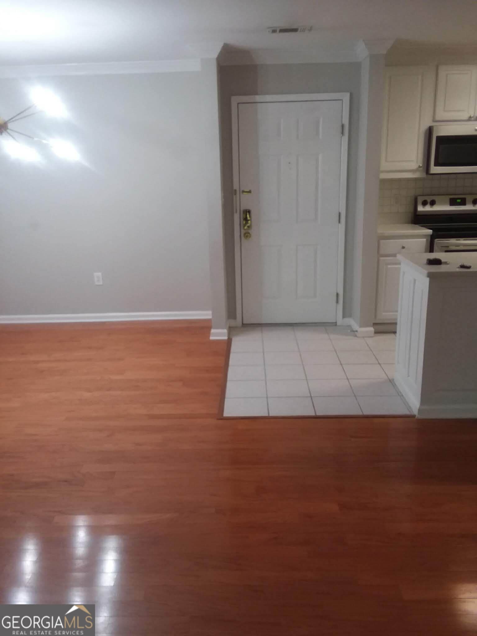 2 bedroom, 2 bathroom, 1,249 sq ft condominium for rent at 4111 Pine Heights Drive, Atlanta, GA 30324 for $2,200 a month — photo 4