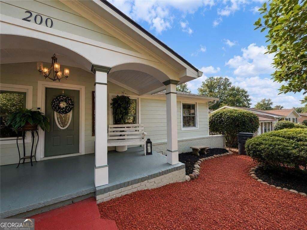 3 bedroom, 2 bathroom, 3,375 sq ft single family residence for sale at 200 Church Street, Fayetteville, GA 30214 — photo 3