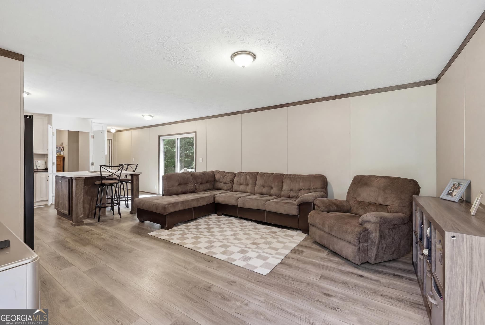 3 bedroom, 2 bathroom, 1,216 sq ft single family residence under contract at 739 Ridgeview Drive, Lavonia, GA 30553 — photo 3