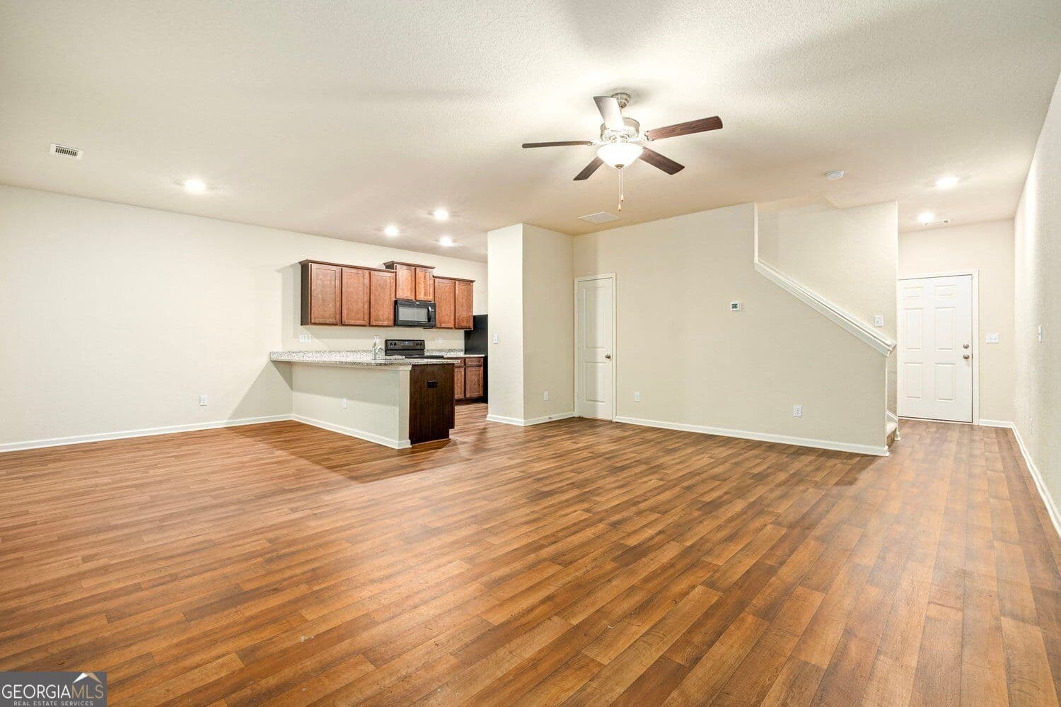 3 bedroom, 2.5 bathroom, 1,692 sq ft single family residence for sale at 372 Morning Drive, Athens, GA 30606 — photo 8