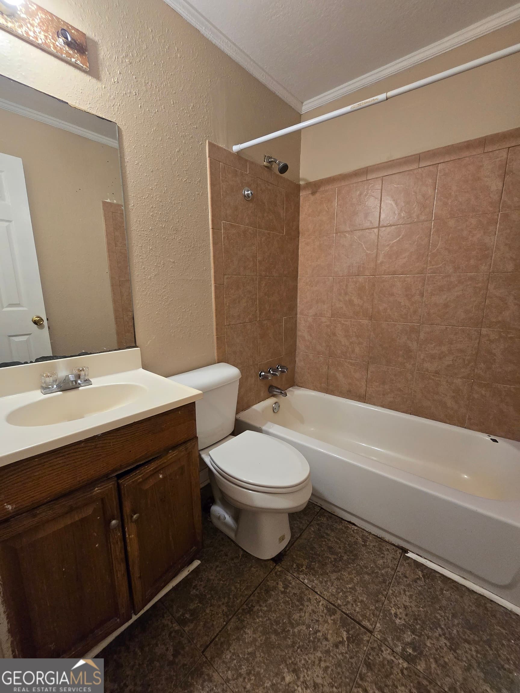 4 bedroom, 2 bathroom, 1,012 sq ft single family residence for sale at 2721 Dogwood Circle, Valdosta, GA 31602 — photo 9