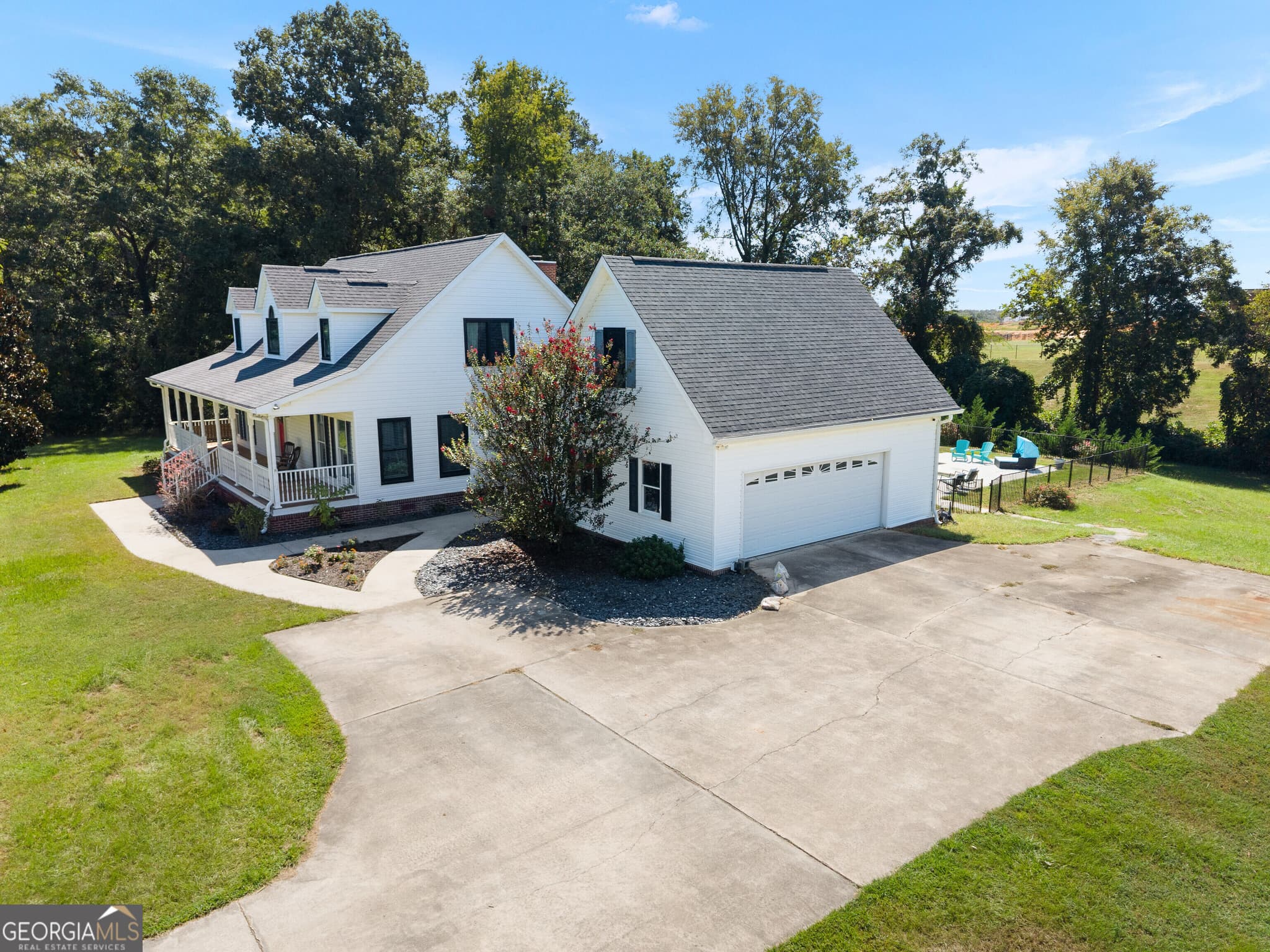4 bedroom, 3.5 bathroom, 3,203 sq ft single family residence for sale at 2628 Highway 127, Kathleen, GA 31047 — photo 2