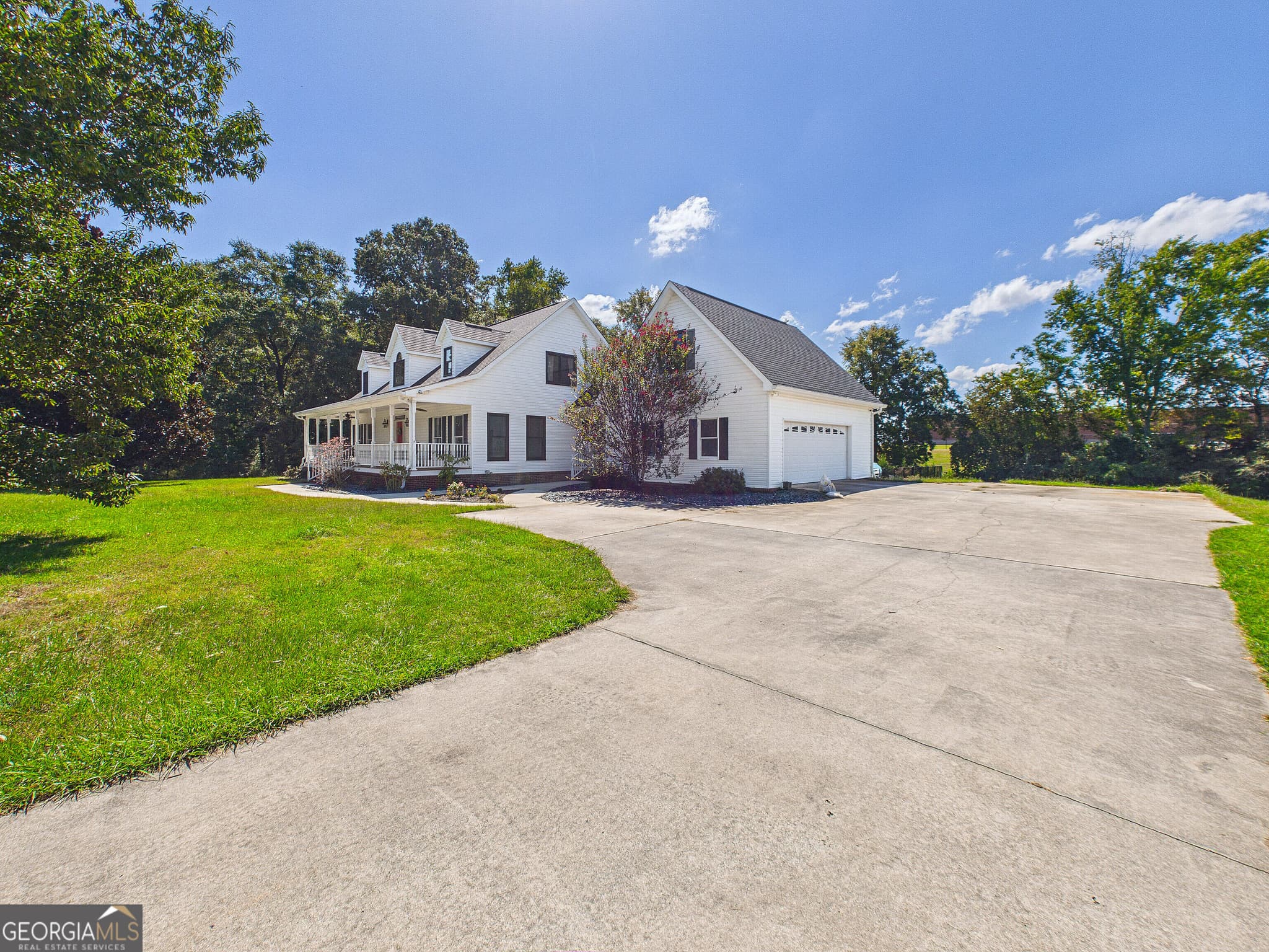 4 bedroom, 3.5 bathroom, 3,203 sq ft single family residence for sale at 2628 Highway 127, Kathleen, GA 31047 — photo 5