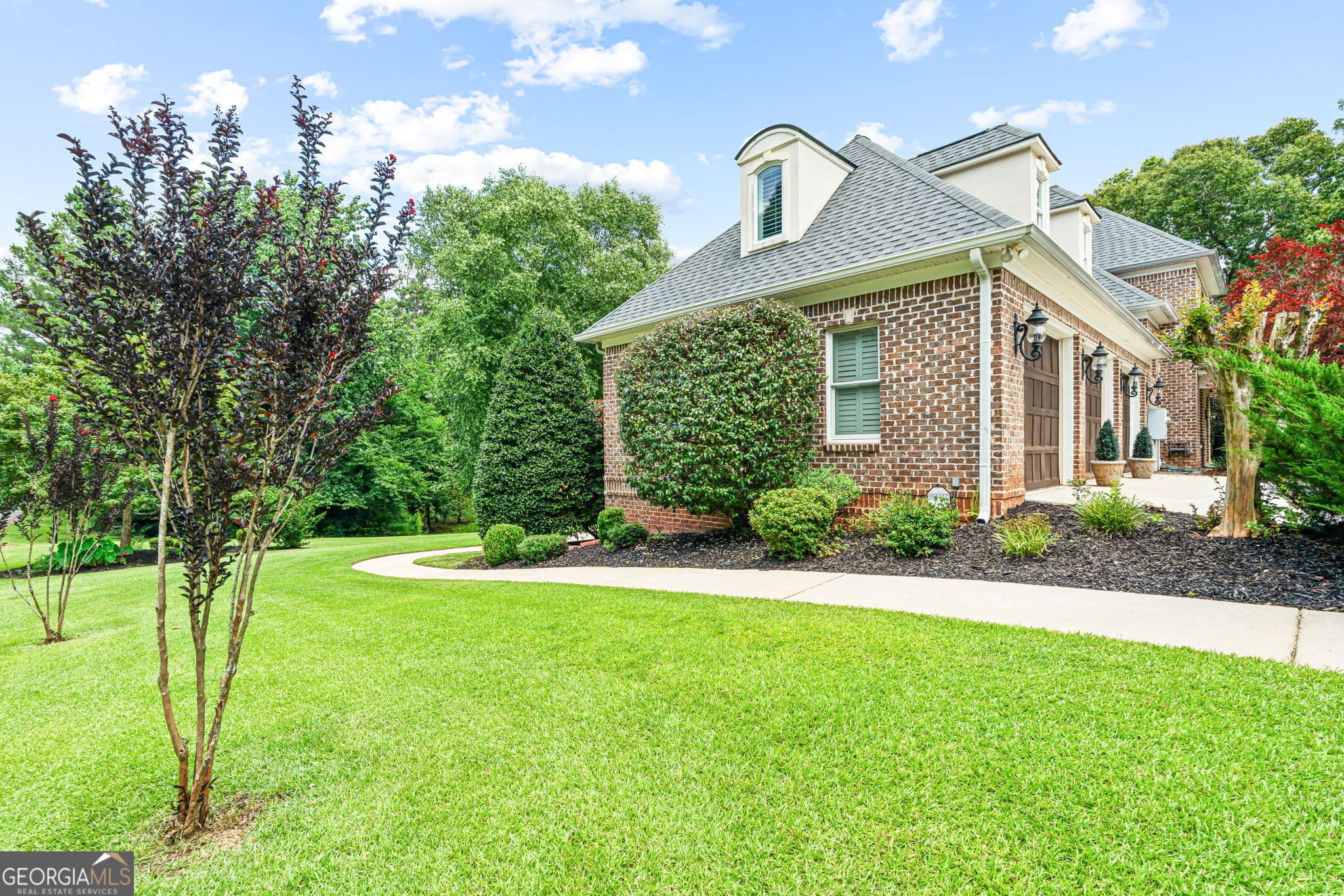 6 bedroom, 4.5 bathroom, 6,420 sq ft single family residence for sale at 105 Steeplechase Run, Warner Robins, GA 31088 — photo 6