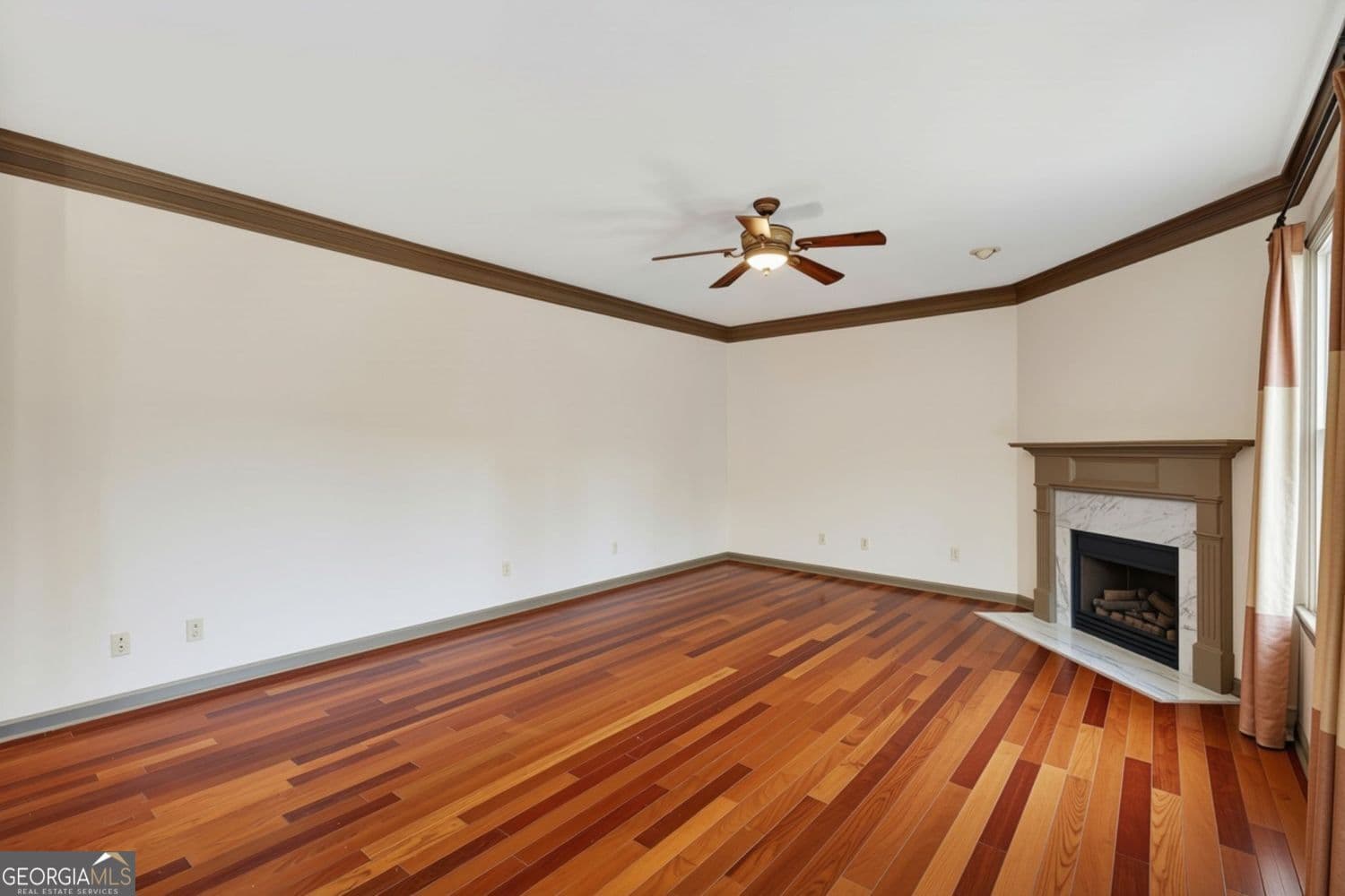 5 bedroom, 2.5 bathroom, 3,025 sq ft single family residence for sale at 2456 Stonecroft Way, Duluth, GA 30097 — photo 7