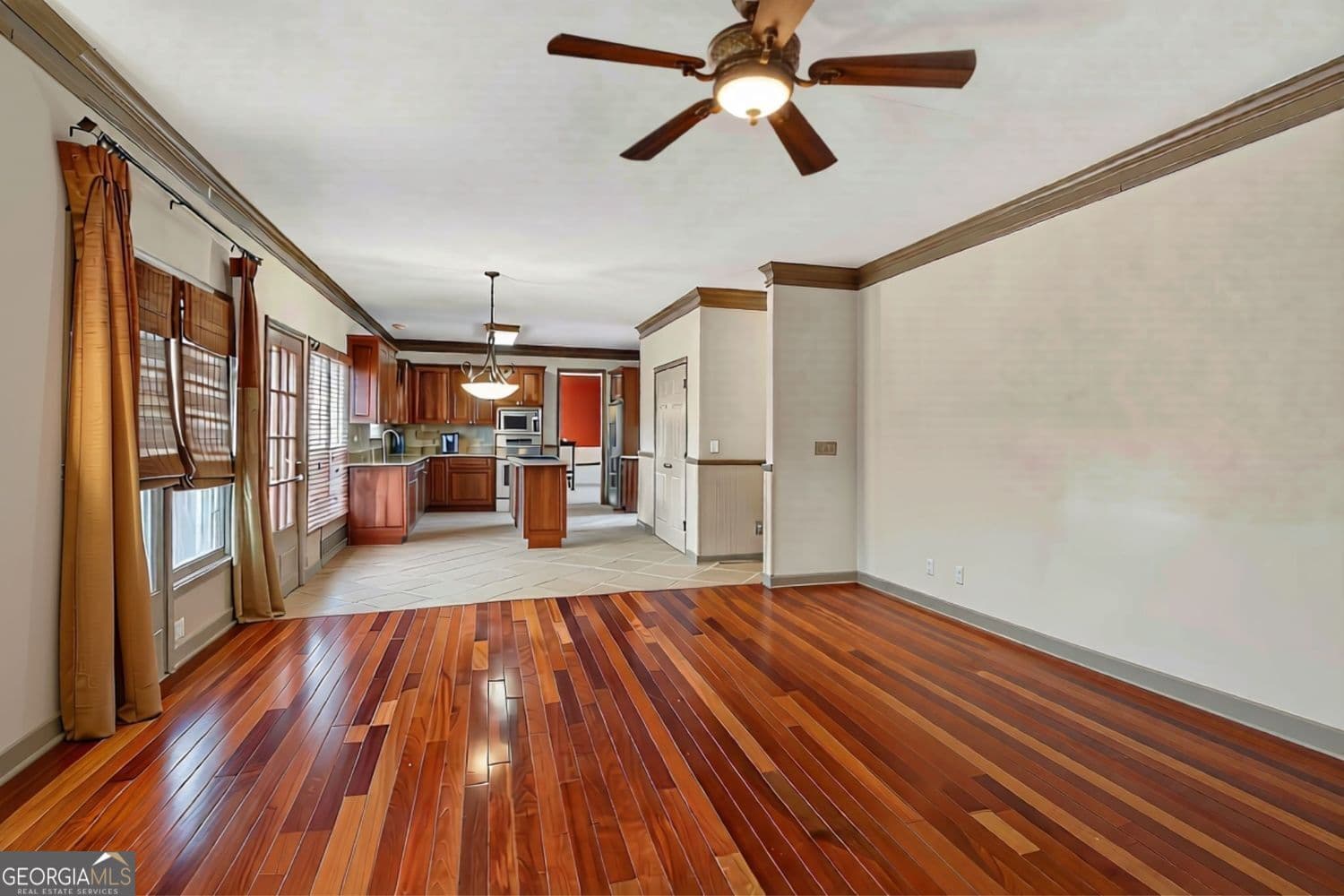 5 bedroom, 2.5 bathroom, 3,025 sq ft single family residence for sale at 2456 Stonecroft Way, Duluth, GA 30097 — photo 9