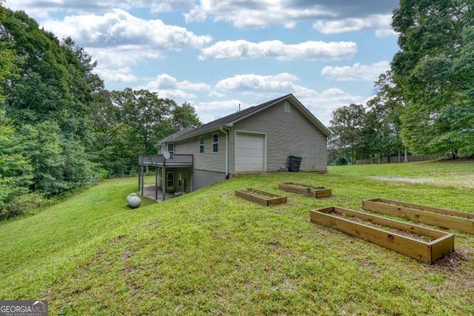 4 bedroom, 3 bathroom, 3,592 sq ft single family residence under contract at 490 Copperhead Road, Blairsville, GA 30512 — photo 2