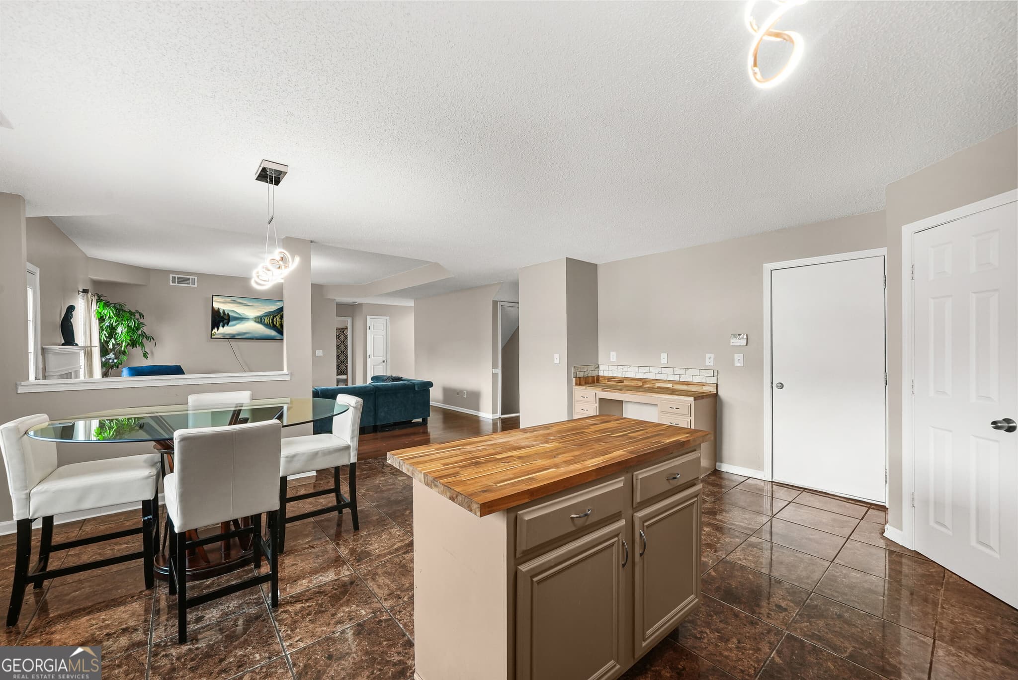 7 bedroom, 4 bathroom, 4,517 sq ft single family residence for sale at 4096 Arnolds Mill Overpass, Douglasville, GA 30135 — photo 8