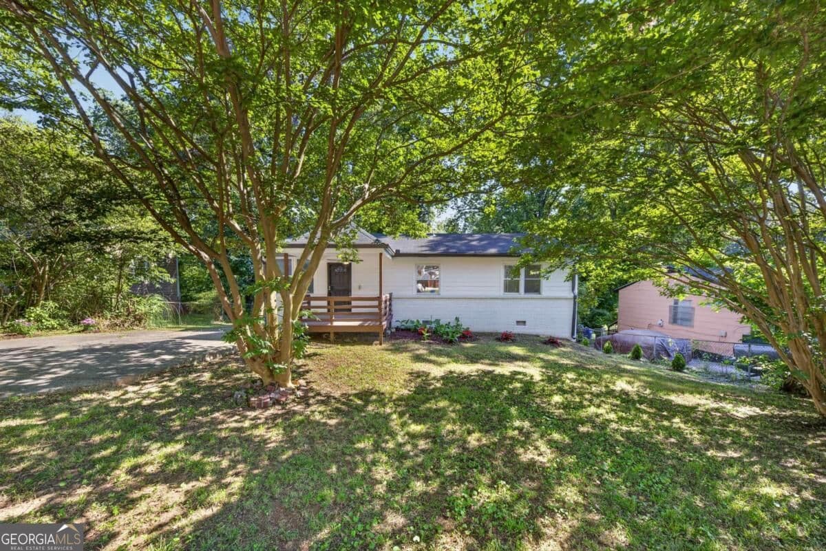 4 bedroom, 3 bathroom, 1,008 sq ft single family residence for sale at 931 Stonewall Drive, Atlanta, GA 30315 — photo 2