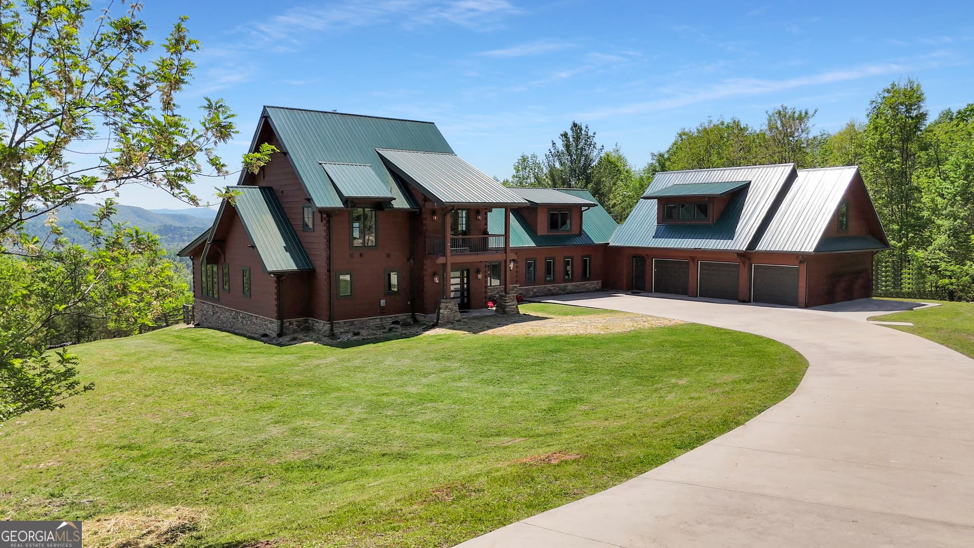 3 bedroom, 4 bathroom single family residence sold at 70 Avian Trail, Murphy, NC 28904