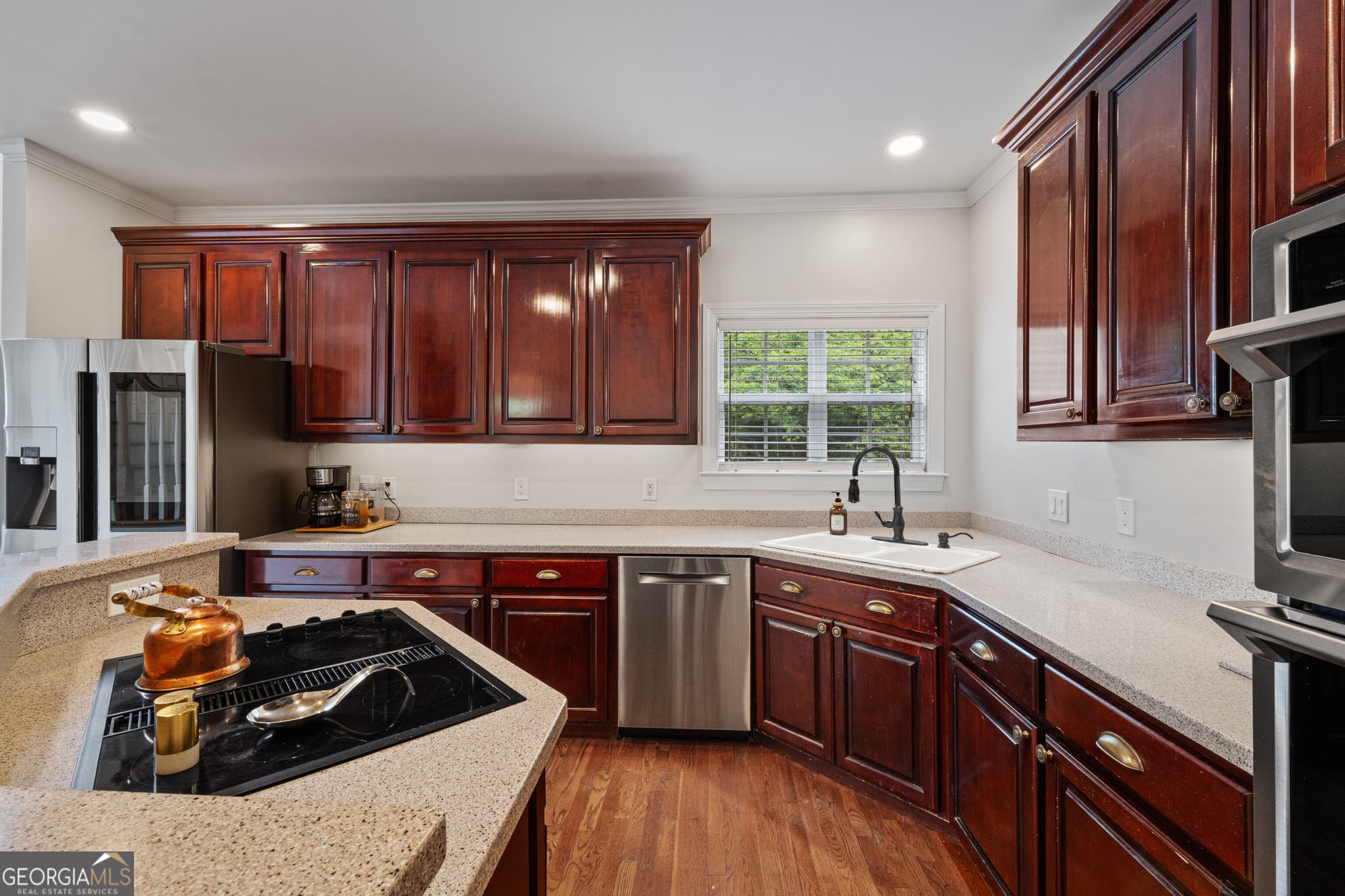 4 bedroom, 3.5 bathroom, 3,280 sq ft single family residence for sale at 112 Turnberry Circle, Carrollton, GA 30116 — photo 7
