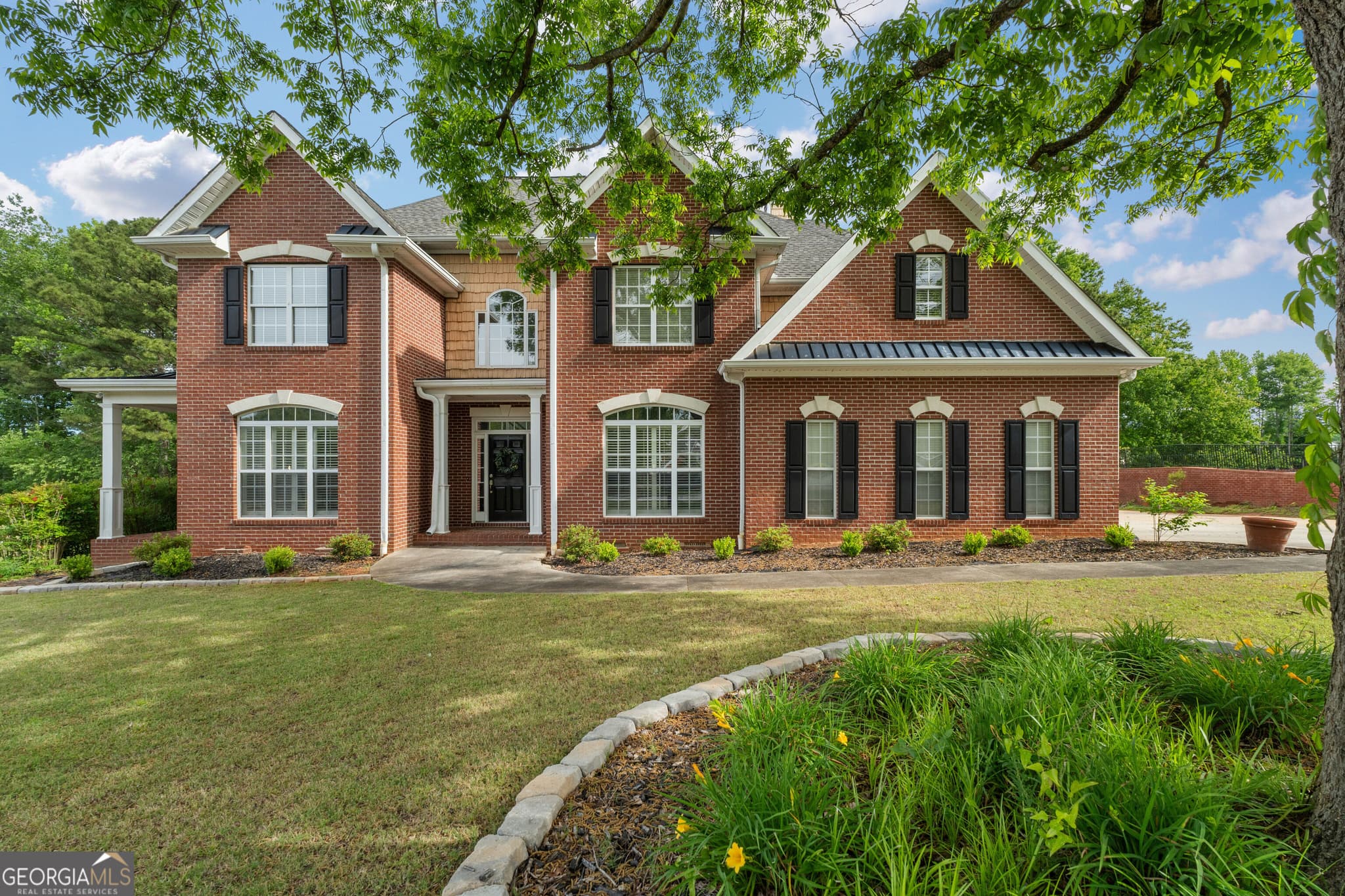 4 bedroom, 3.5 bathroom, 3,280 sq ft single family residence for sale at 112 Turnberry Circle, Carrollton, GA 30116