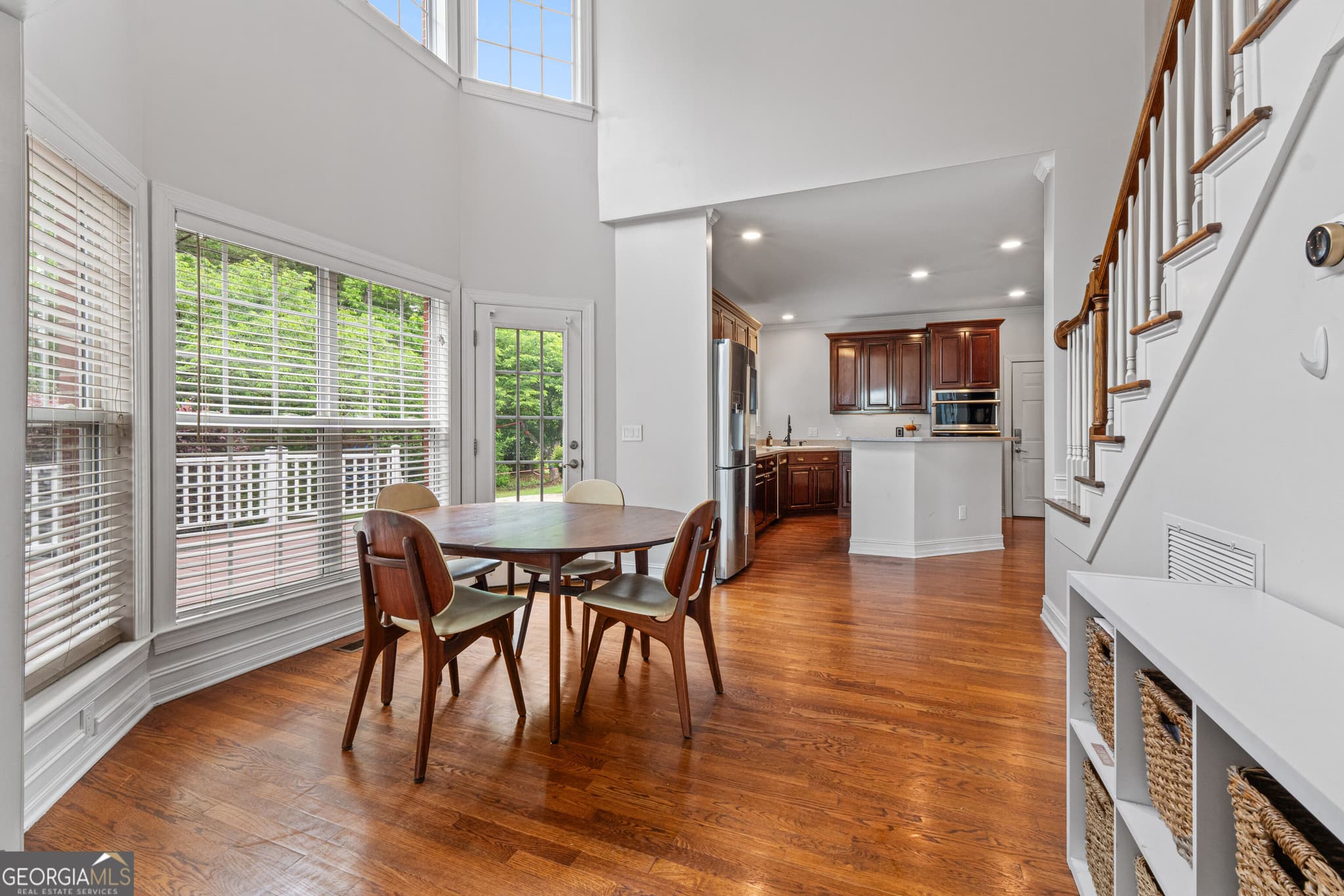 4 bedroom, 3.5 bathroom, 3,280 sq ft single family residence for sale at 112 Turnberry Circle, Carrollton, GA 30116 — photo 8