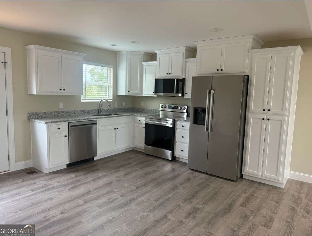 3 bedroom, 2.5 bathroom single family residence for rent at 375 Grand Oak Lane, Dahlonega, GA 30533 for $2,300 a month — photo 3