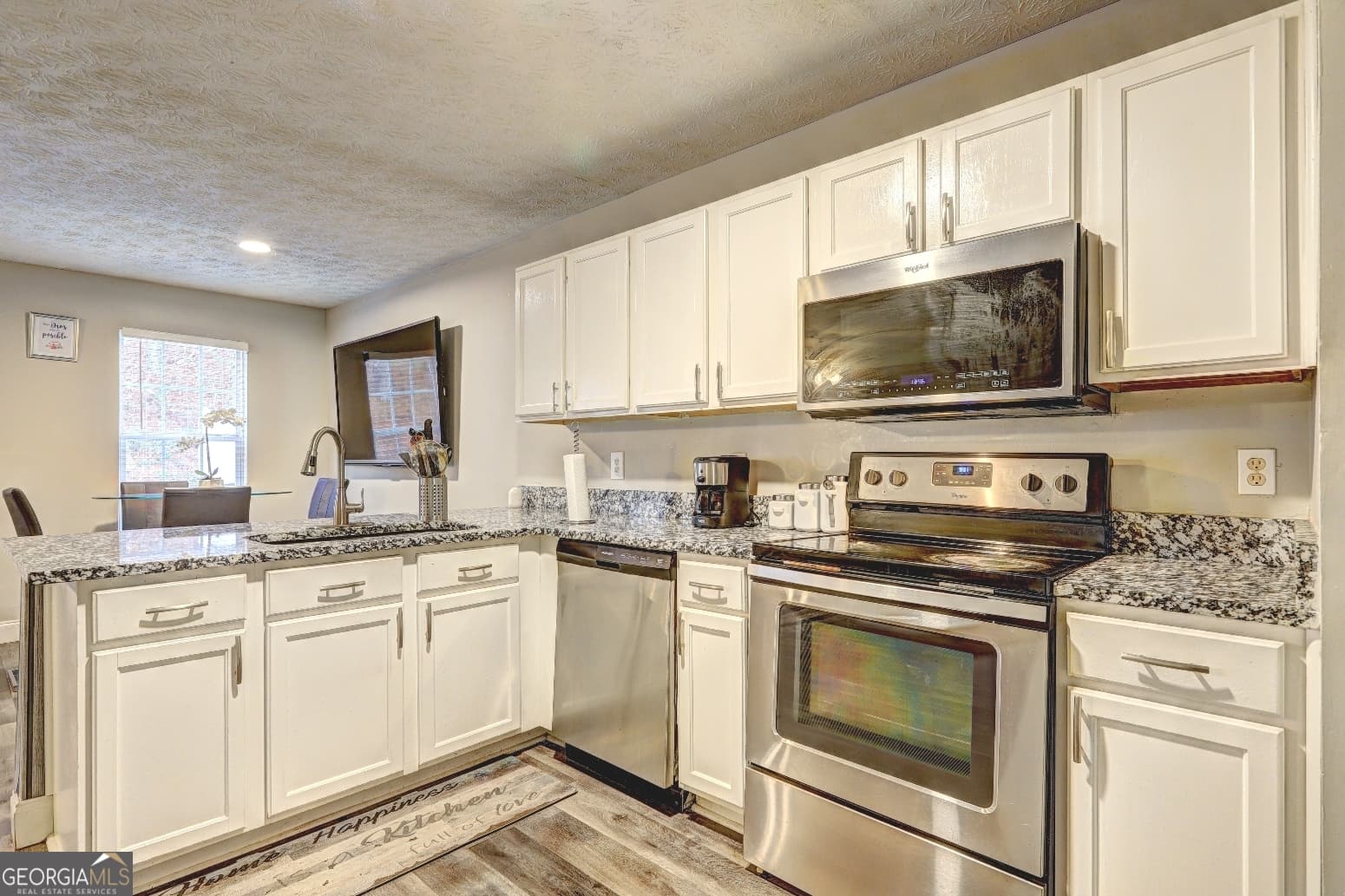 3 bedroom, 2.5 bathroom, 1,112 sq ft townhouse for sale at 7706 Bernardo Drive, Riverdale, GA 30296 — photo 8