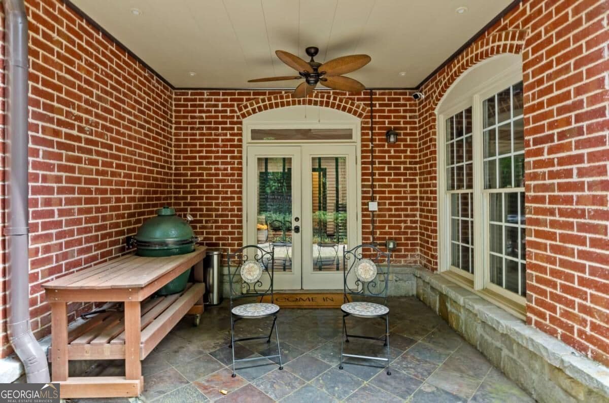 5 bedroom, 4 bathroom, 3,890 sq ft townhouse for rent at 5512 Glenridge Drive K, Atlanta, GA 30342 for $5,000 a month — photo 8