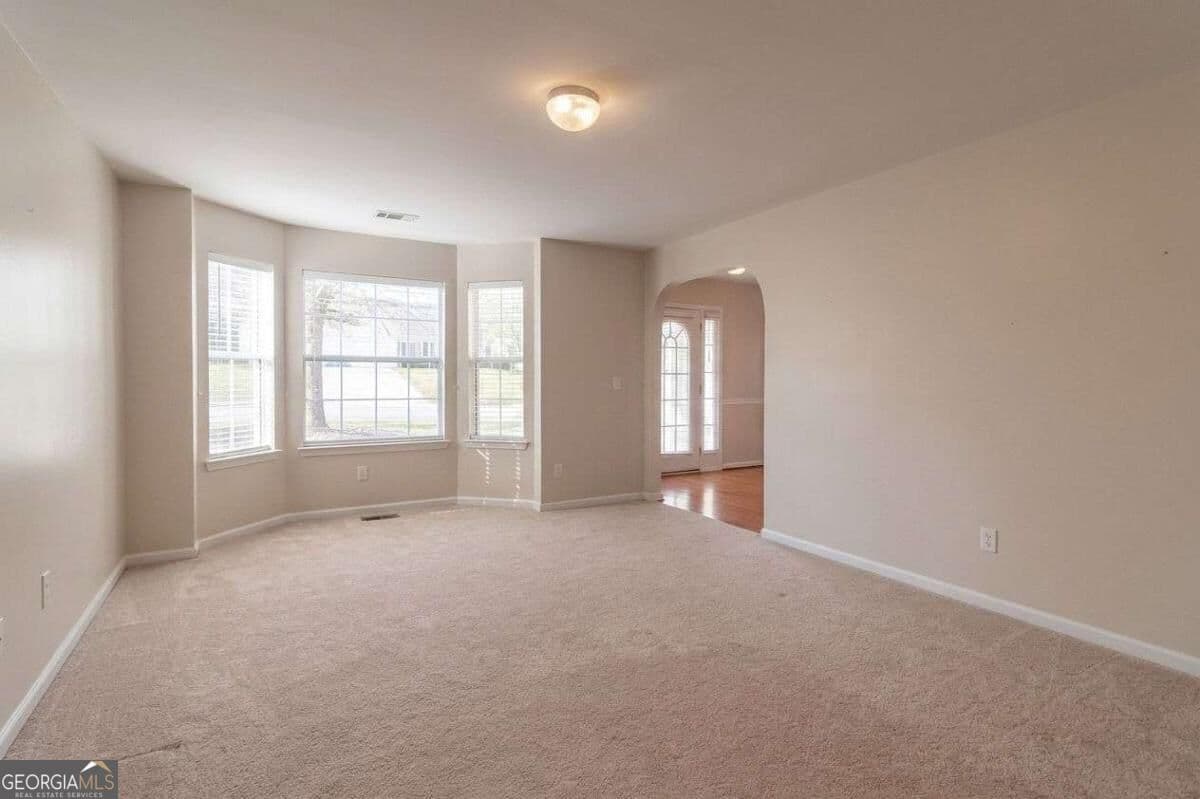 4 bedroom, 2.5 bathroom, 2,816 sq ft single family residence for rent at 7377 Spoleto Loop, Fairburn, GA 30213 for $2,850 a month — photo 4