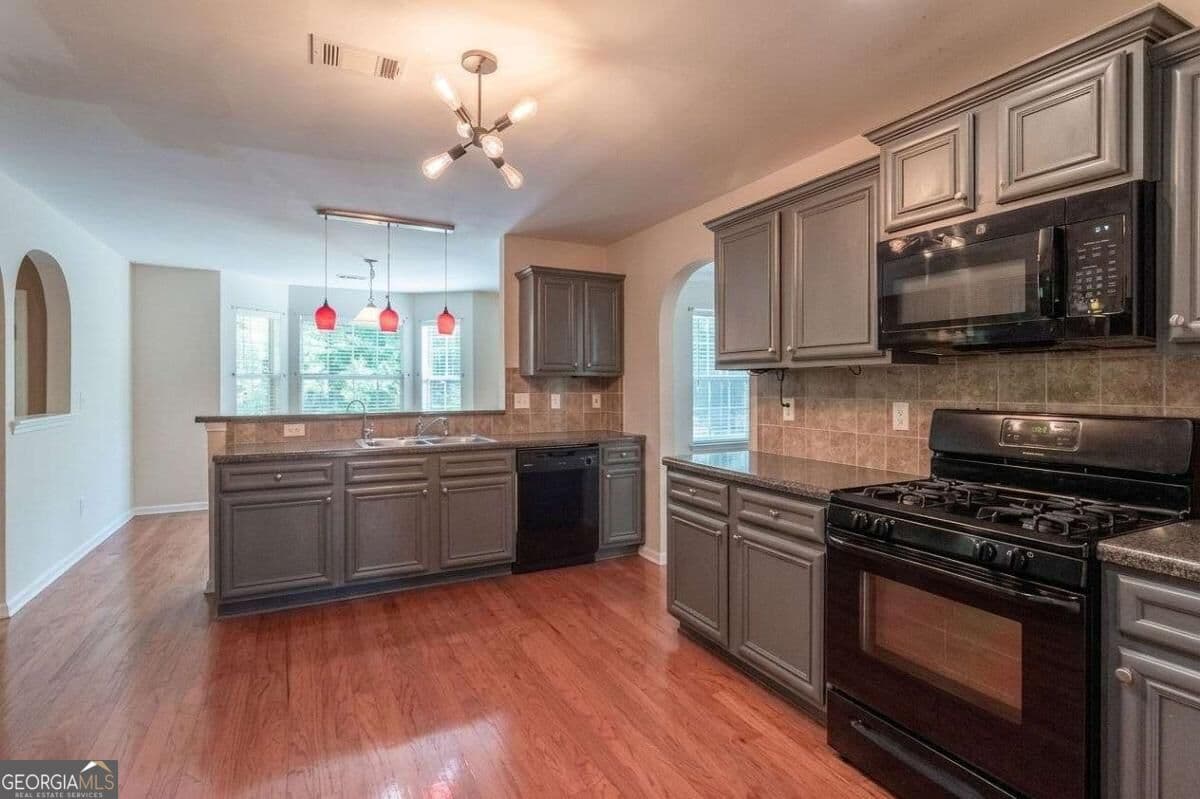 4 bedroom, 2.5 bathroom, 2,816 sq ft single family residence for rent at 7377 Spoleto Loop, Fairburn, GA 30213 for $2,850 a month — photo 8