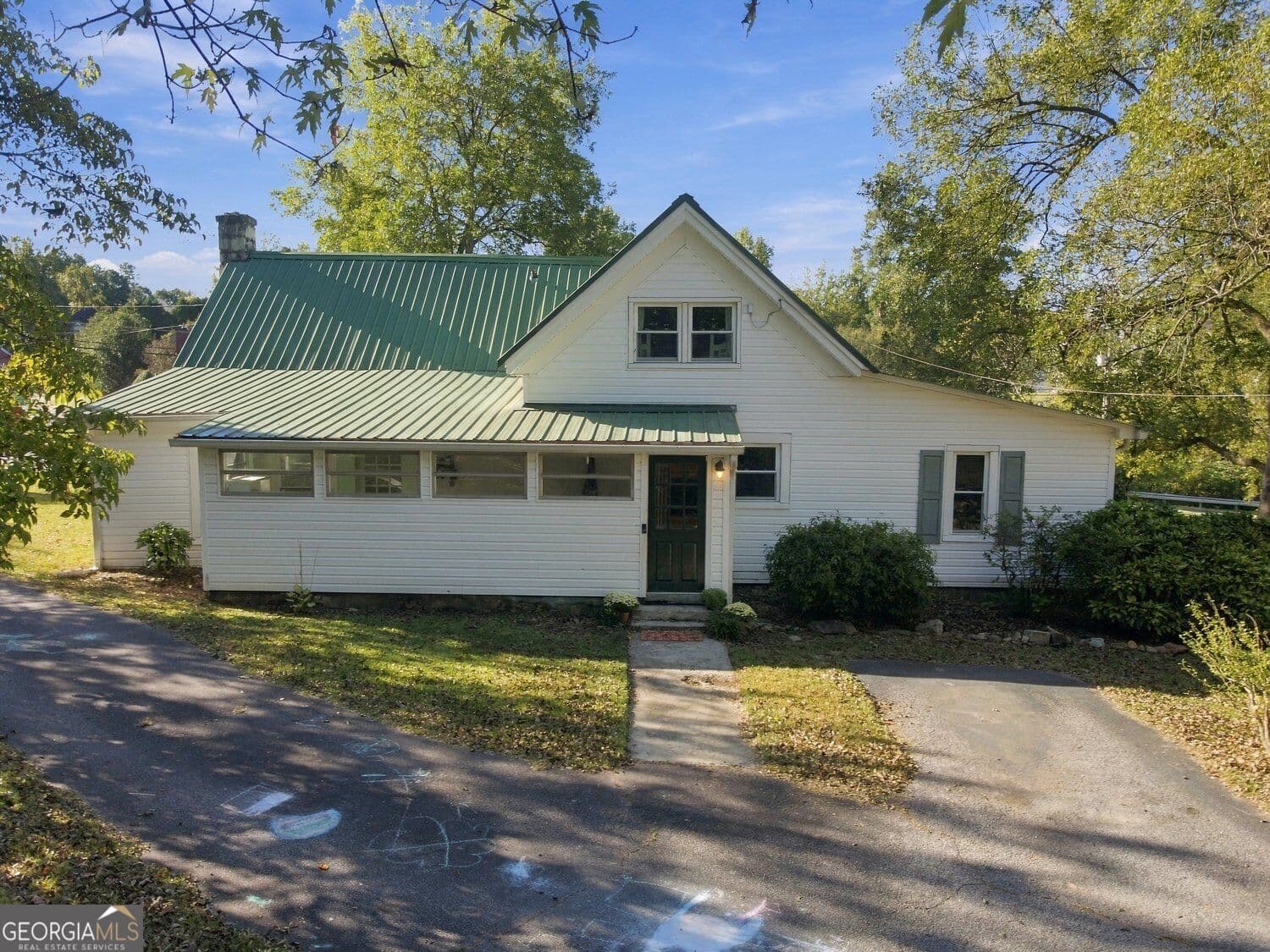 4 bedroom, 1 bathroom, 1,846 sq ft single family residence for sale at 2825 Brannan Road, Snellville, GA 30039 — photo 4