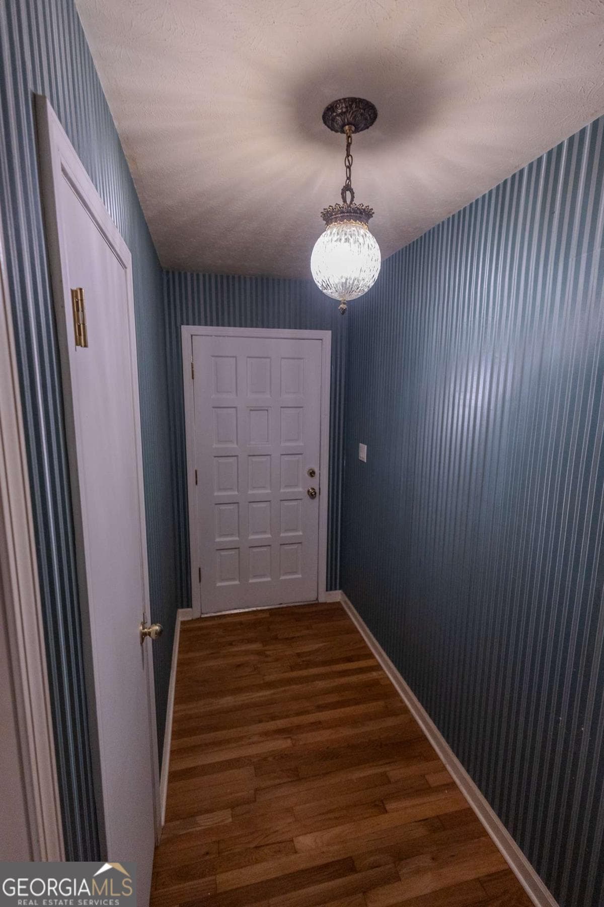 3 bedroom, 2 bathroom, 1,808 sq ft single family residence for sale at 5873 Button Gwinnett Place, Norcross, GA 30093 — photo 6